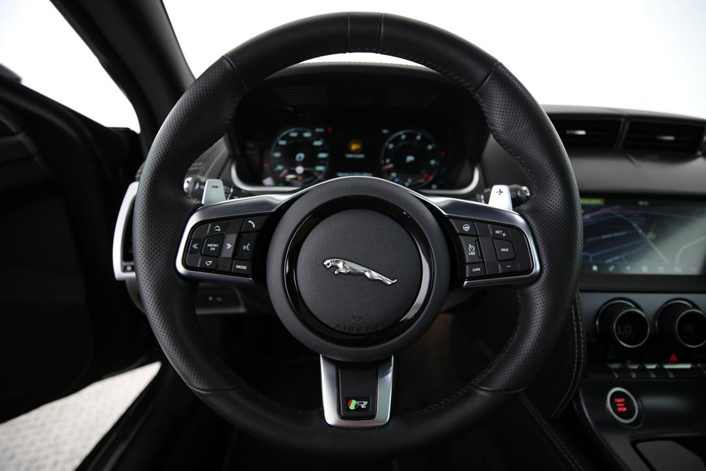 JAGUAR F-Type Coupé 5.0 V8 R AWD-image-5