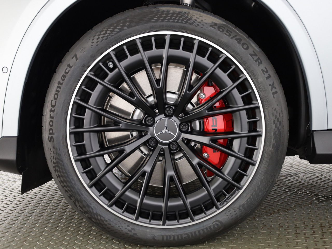 MERCEDES-BENZ GLC 53 AMG 4Matic+ 9G-Tronic-image-24