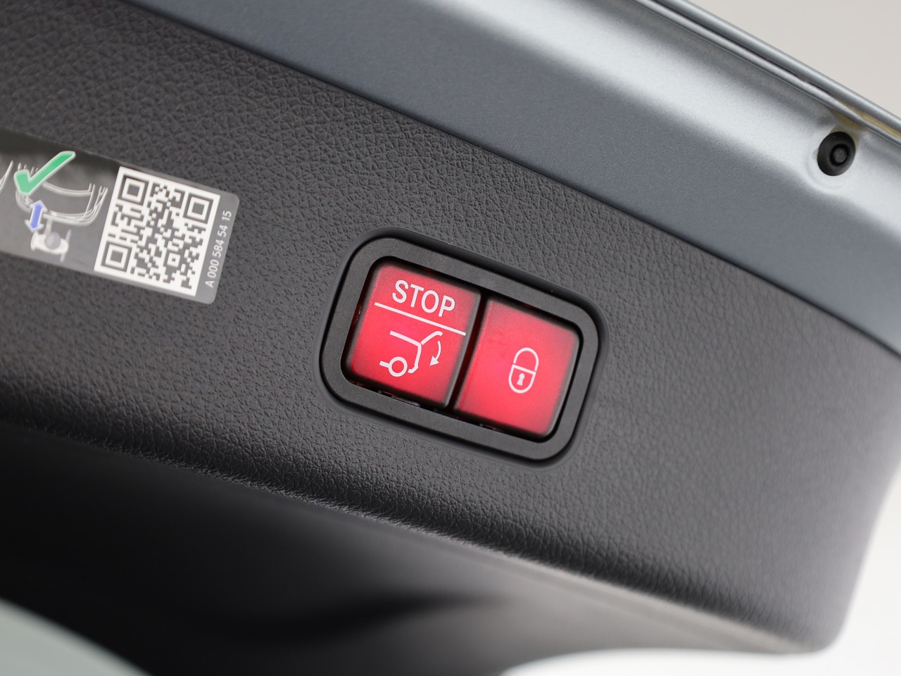 MERCEDES-BENZ GLC 53 AMG 4Matic+ 9G-Tronic-image-22