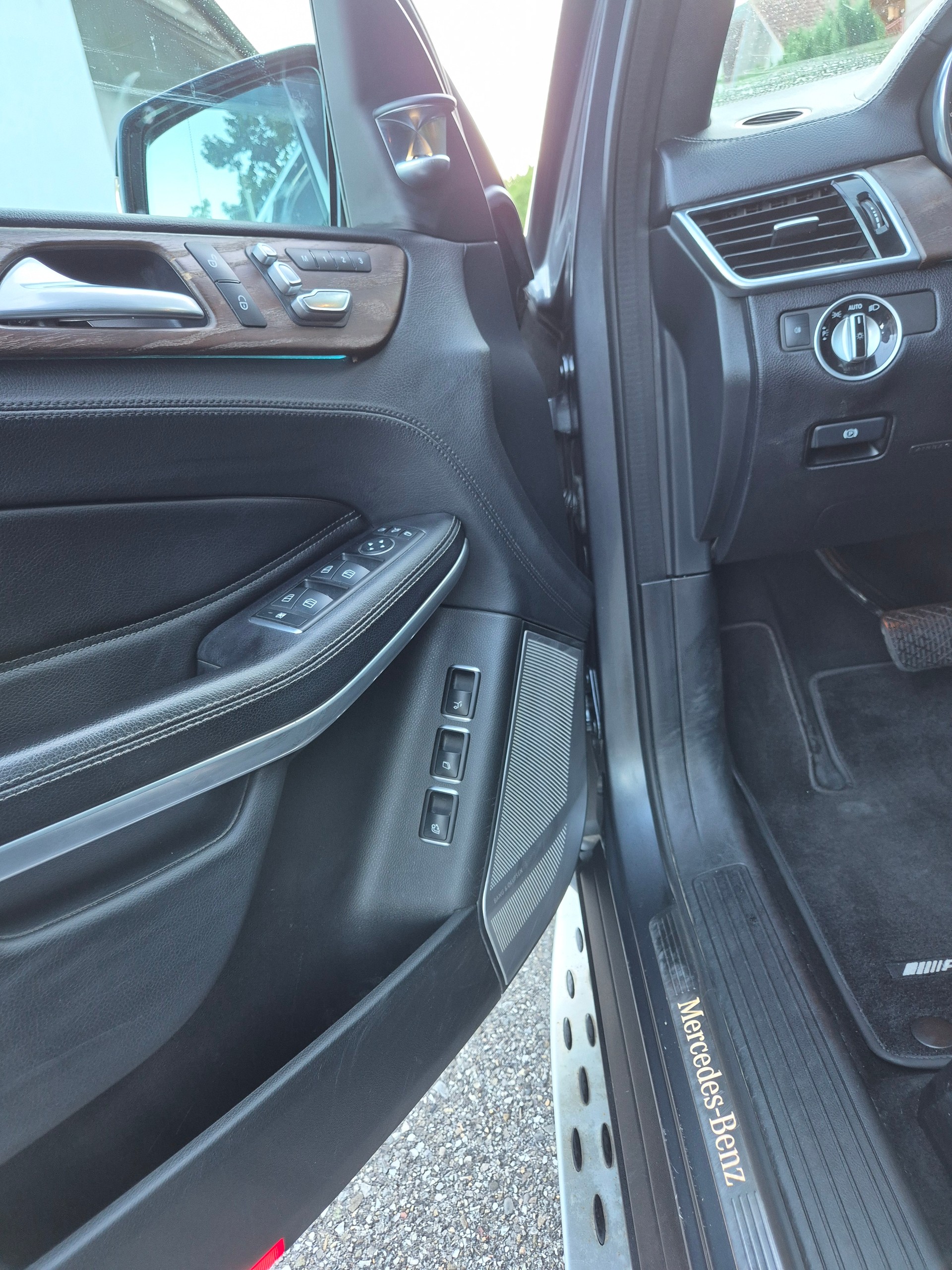 MERCEDES-BENZ GLS 500 4Matic 9G-Tronic-image-11
