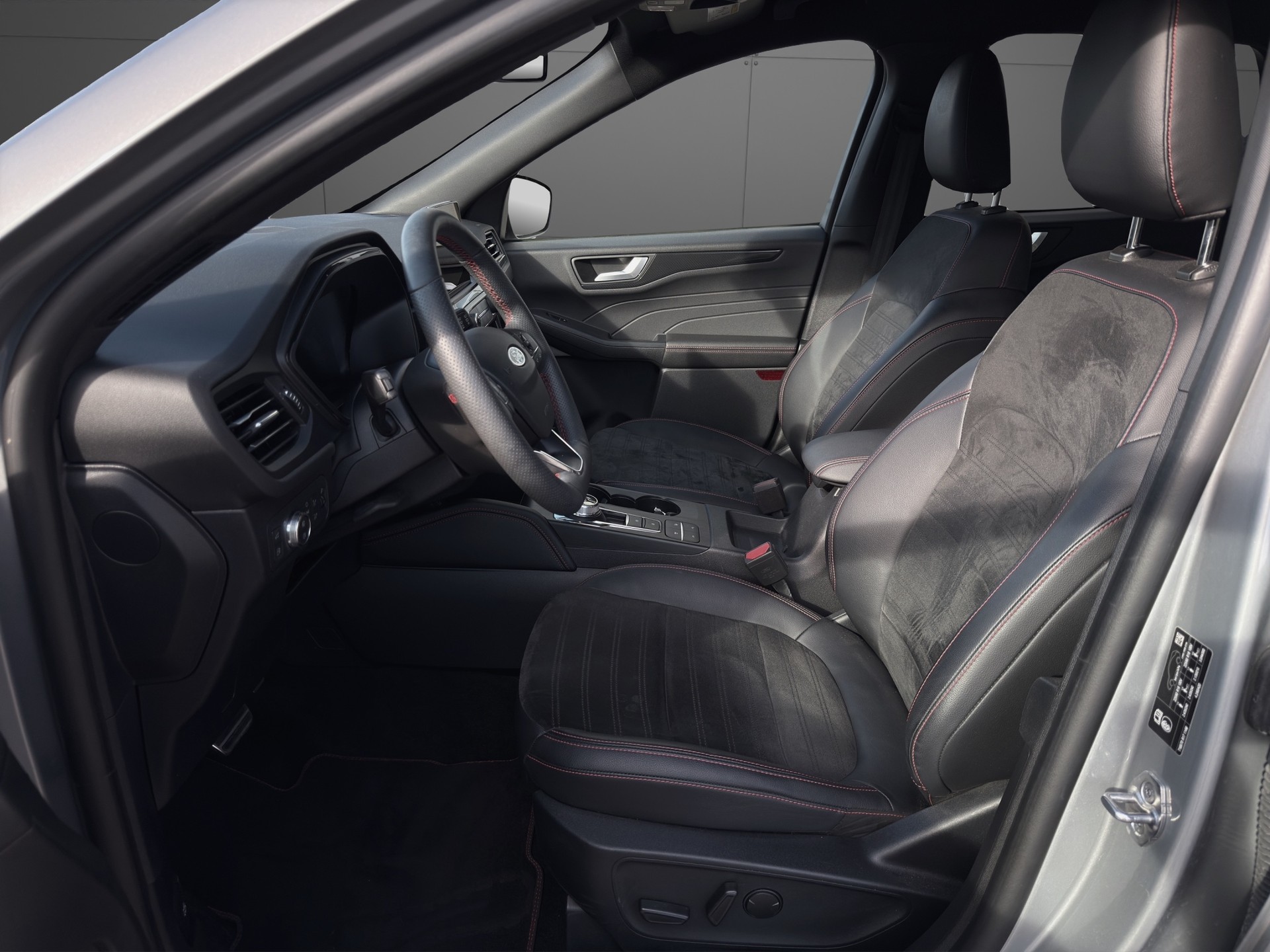 FORD Kuga 2.5 PHEV ST-Line X 2WD-image-6