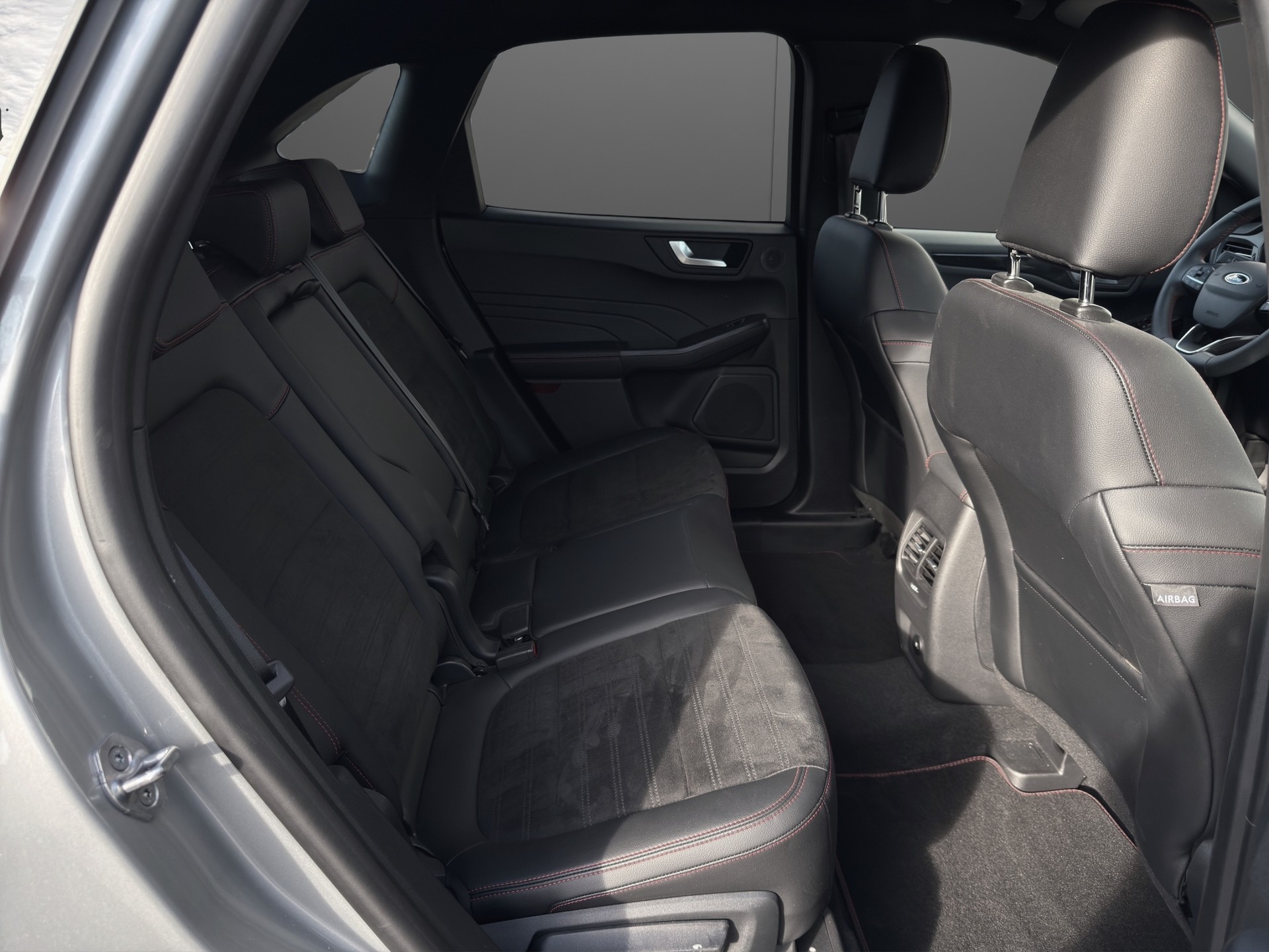 FORD Kuga 2.5 PHEV ST-Line X 2WD-image-9