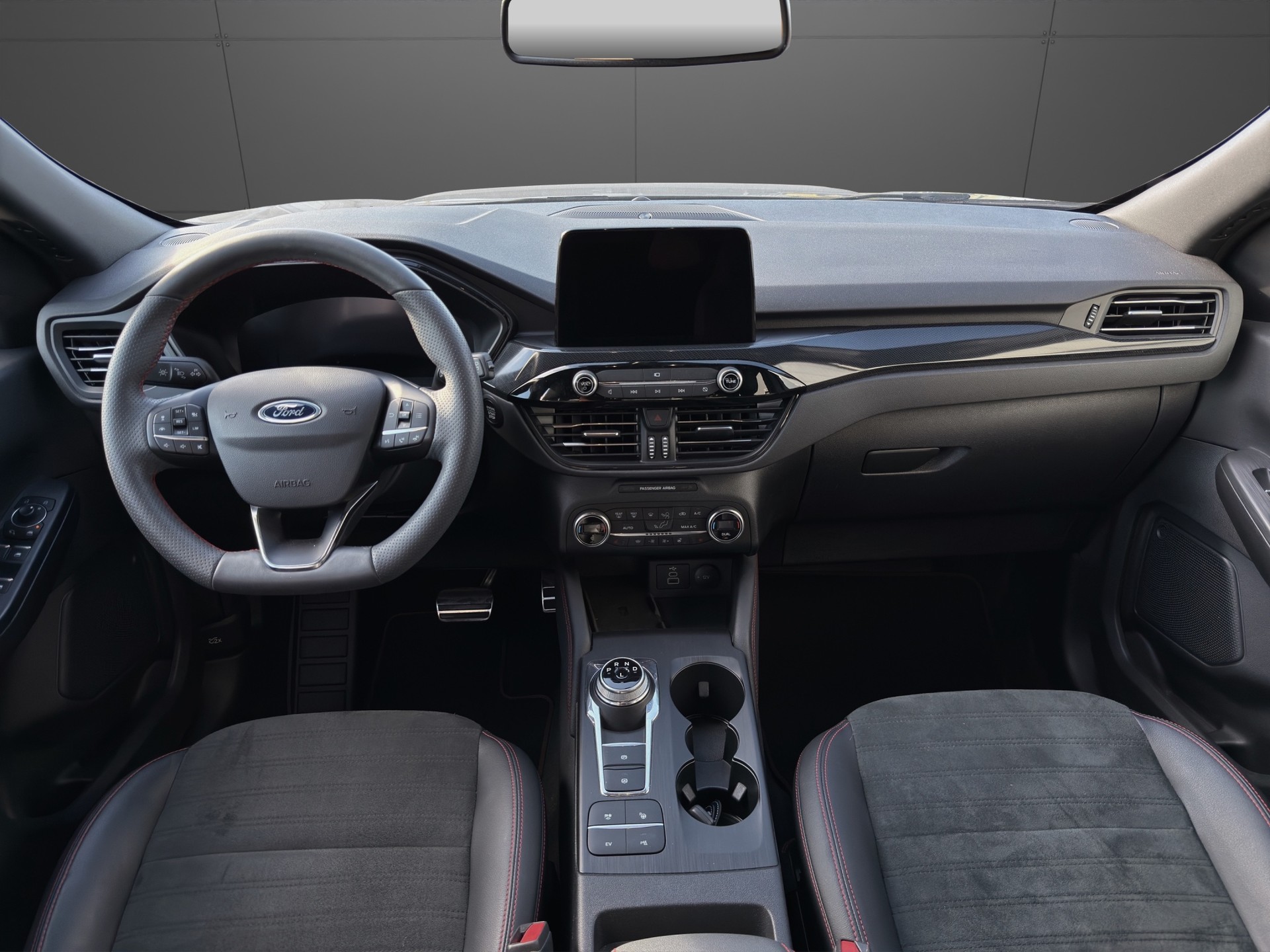 FORD Kuga 2.5 PHEV ST-Line X 2WD-image-12