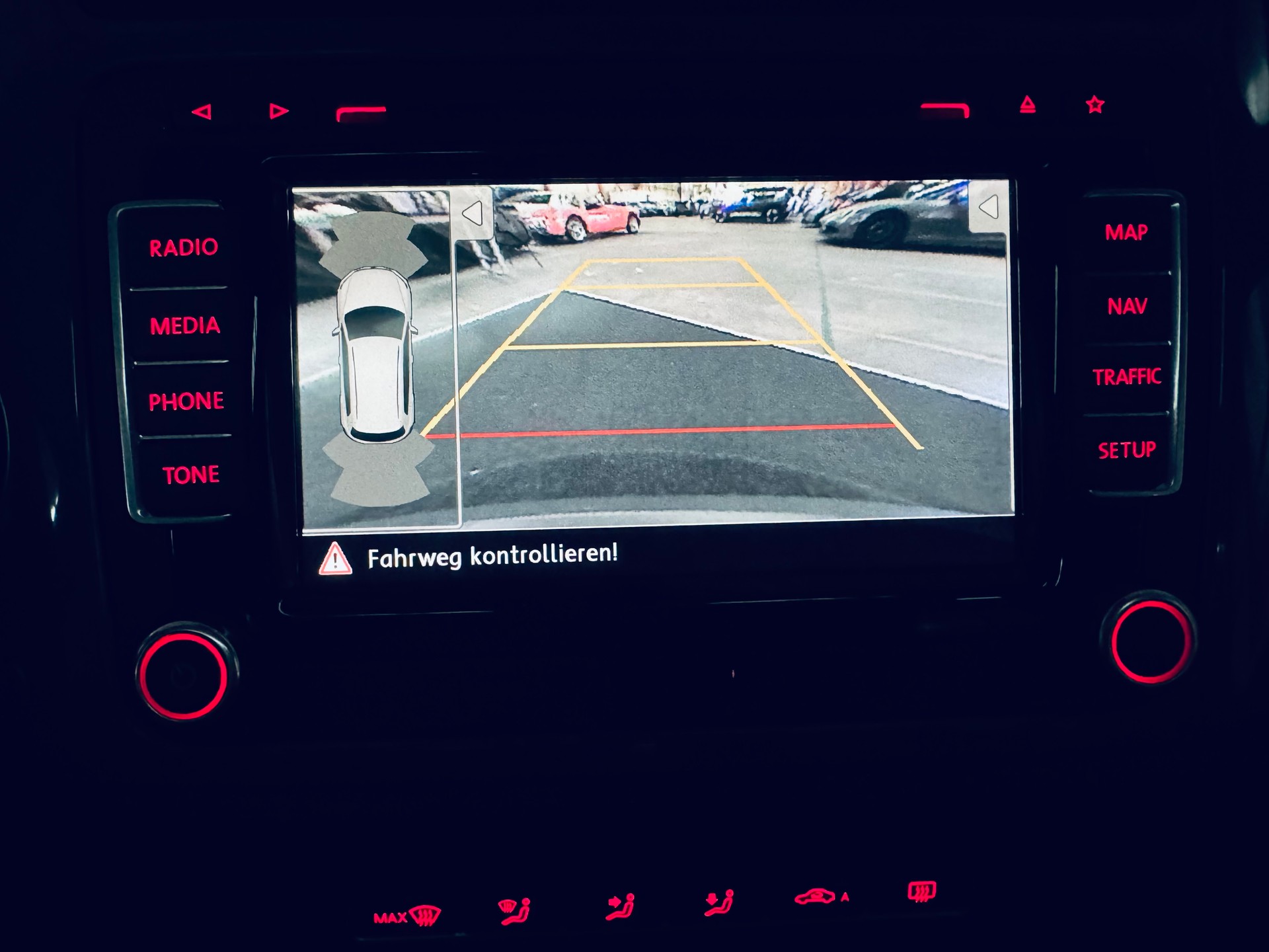 VW Tiguan 2.0 TSI Sport&Style 4Motion DSG-image-21