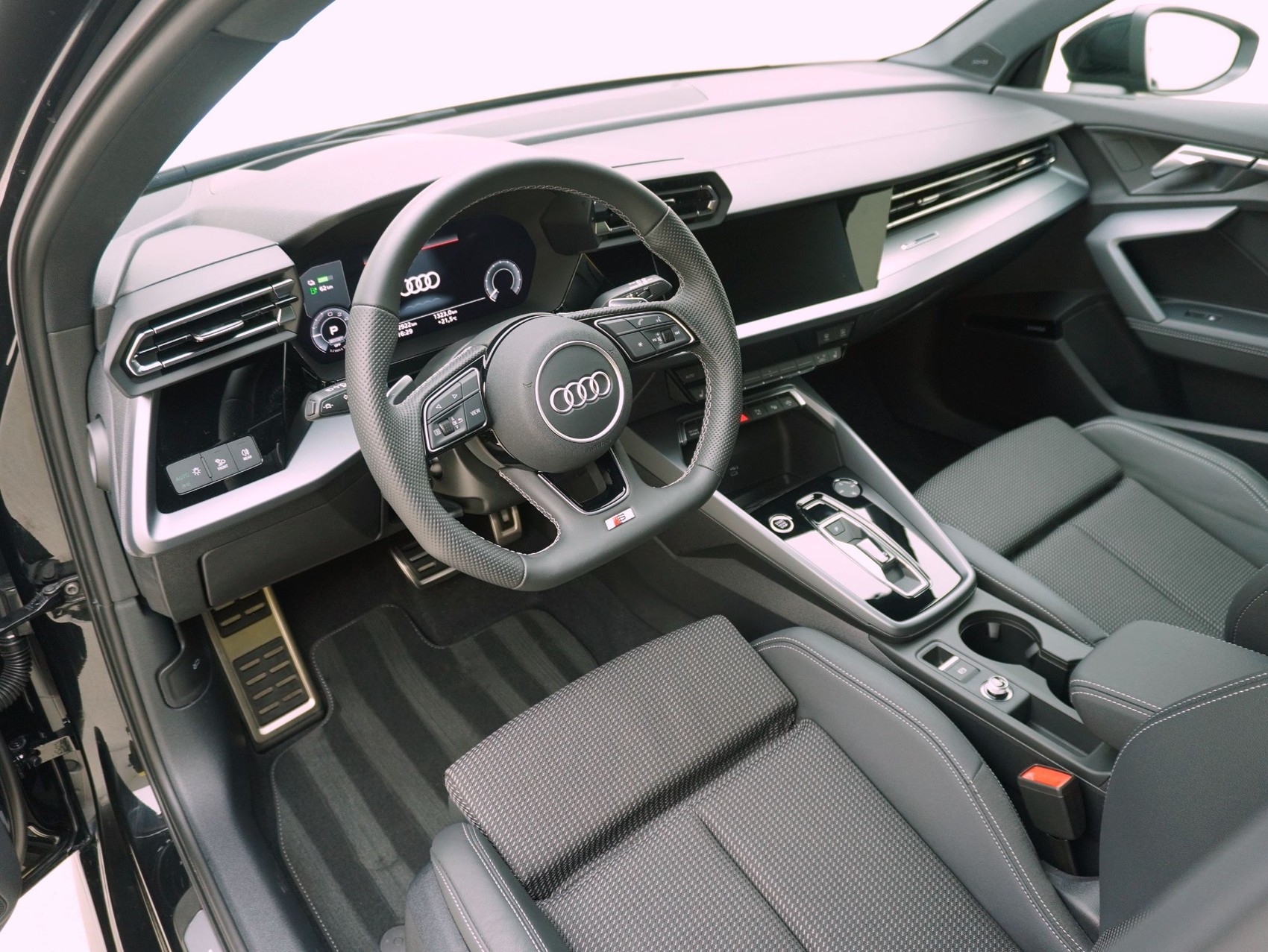 AUDI A3 Sportback 40 TFSI e S line S-Tronic **Audi Werksgarantie bis 08/2030**-image-9