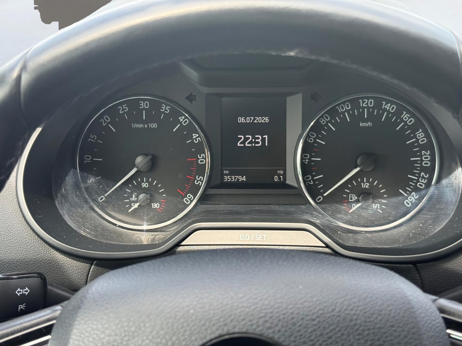 SKODA Octavia 2.0 TDI Swiss Edition-image-12