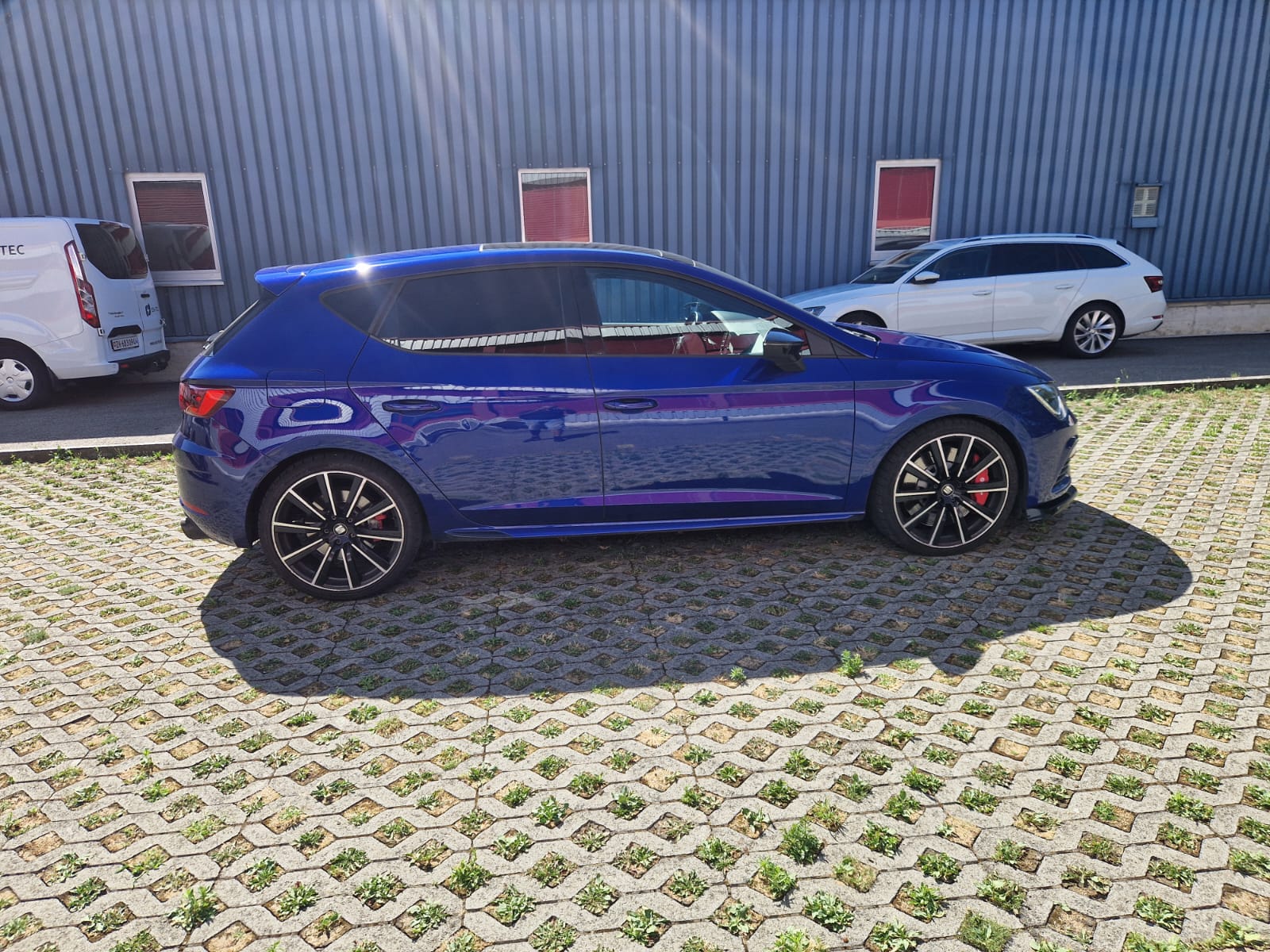 SEAT Leon 2.0 TSI Cupra 300 DSG-image-4