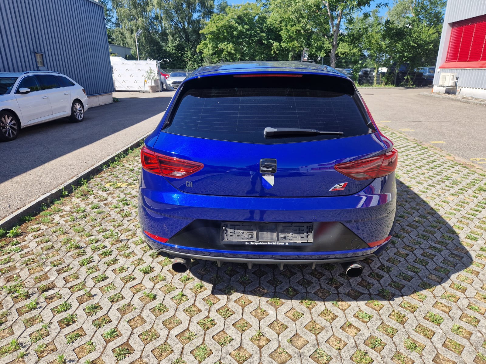 SEAT Leon 2.0 TSI Cupra 300 DSG-image-7
