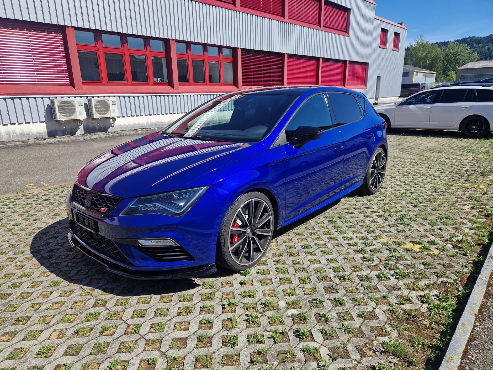 SEAT Leon 2.0 TSI Cupra 300 DSG-image-0