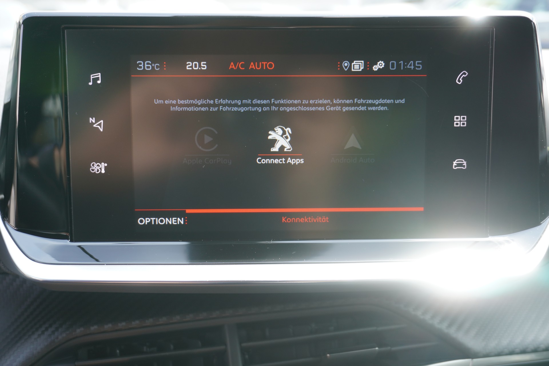 PEUGEOT 2008 1.2 PureTech GT EAT8-image-24