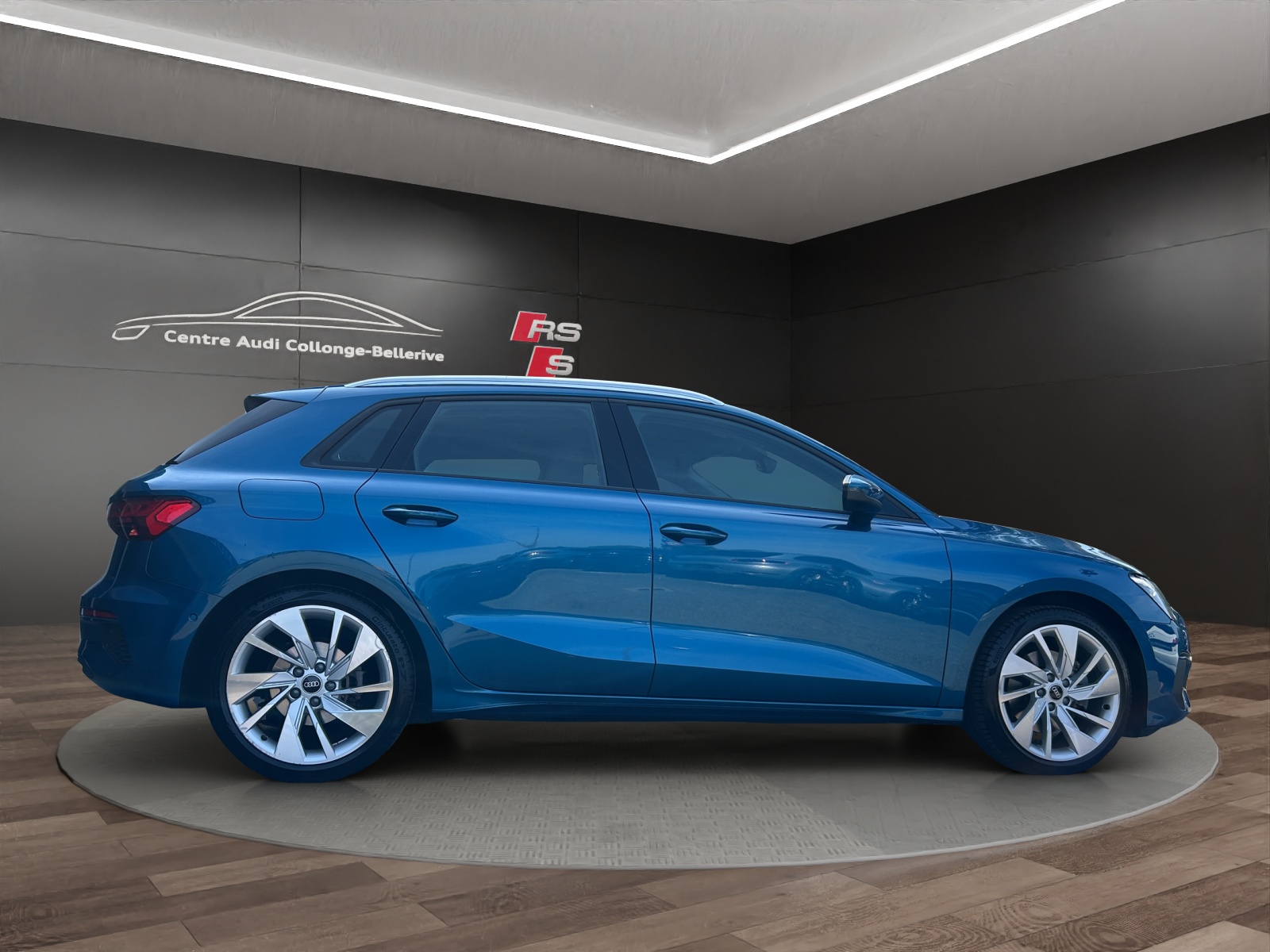 AUDI A3 Sportback 35 TFSI Attraction S-tronic-image-6