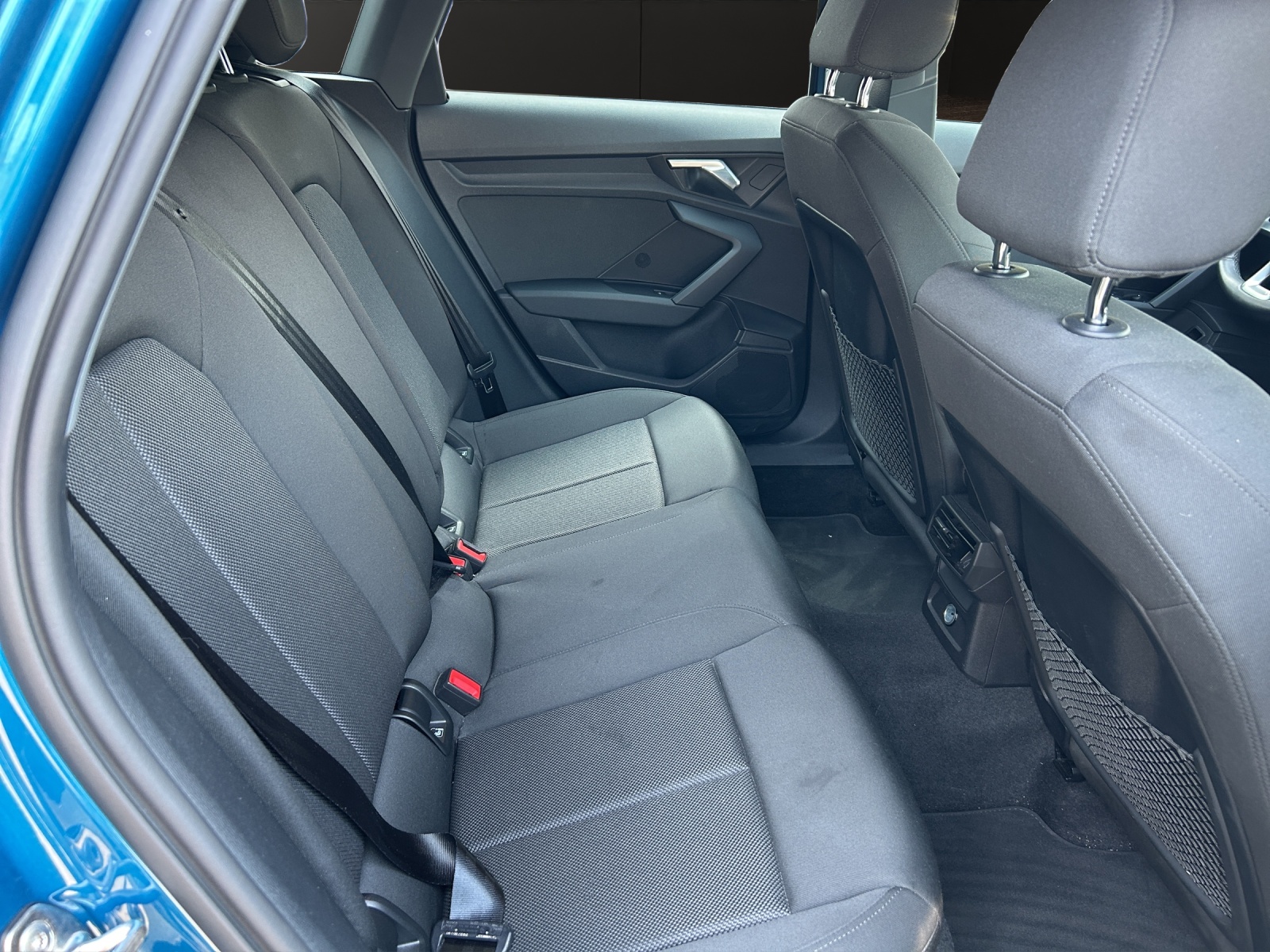 AUDI A3 Sportback 35 TFSI Attraction S-tronic-image-16