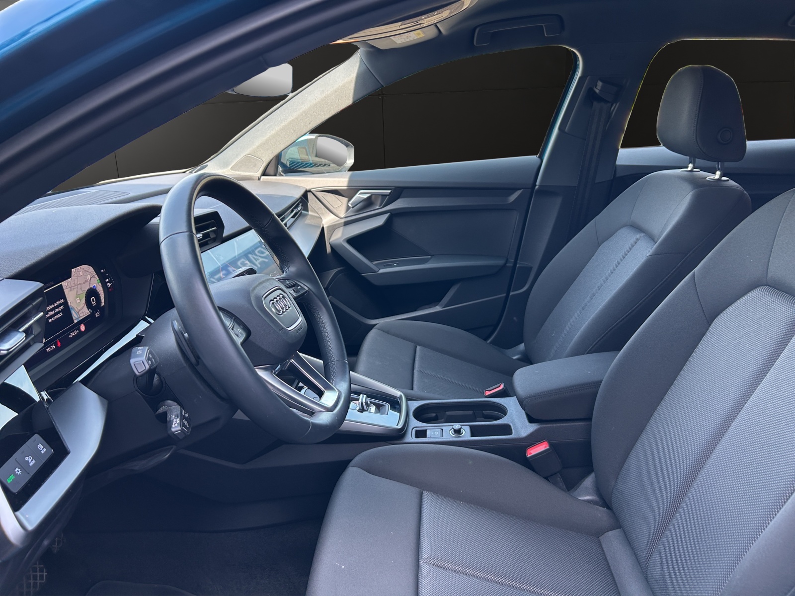 AUDI A3 Sportback 35 TFSI Attraction S-tronic-image-8