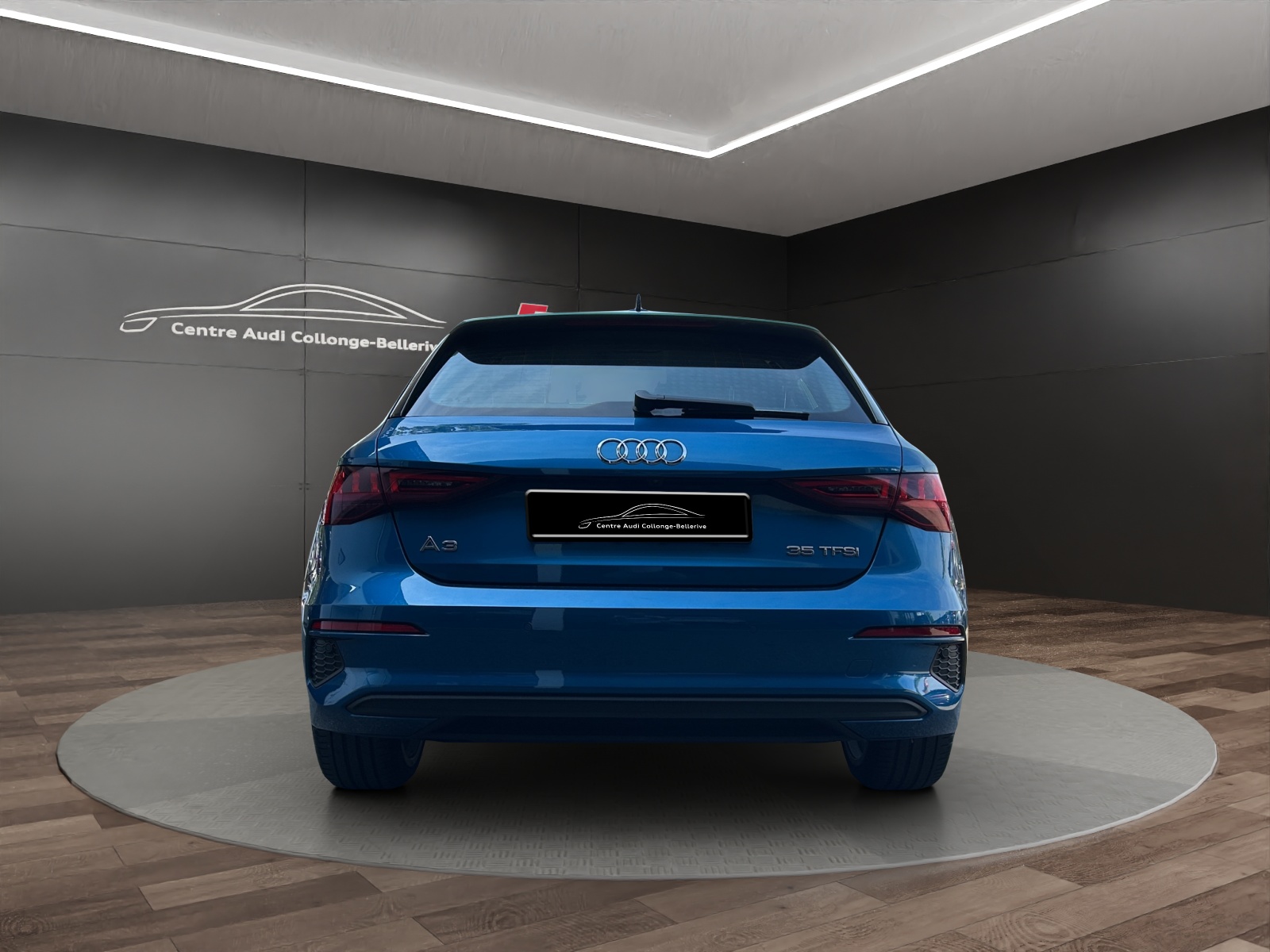 AUDI A3 Sportback 35 TFSI Attraction S-tronic-image-4