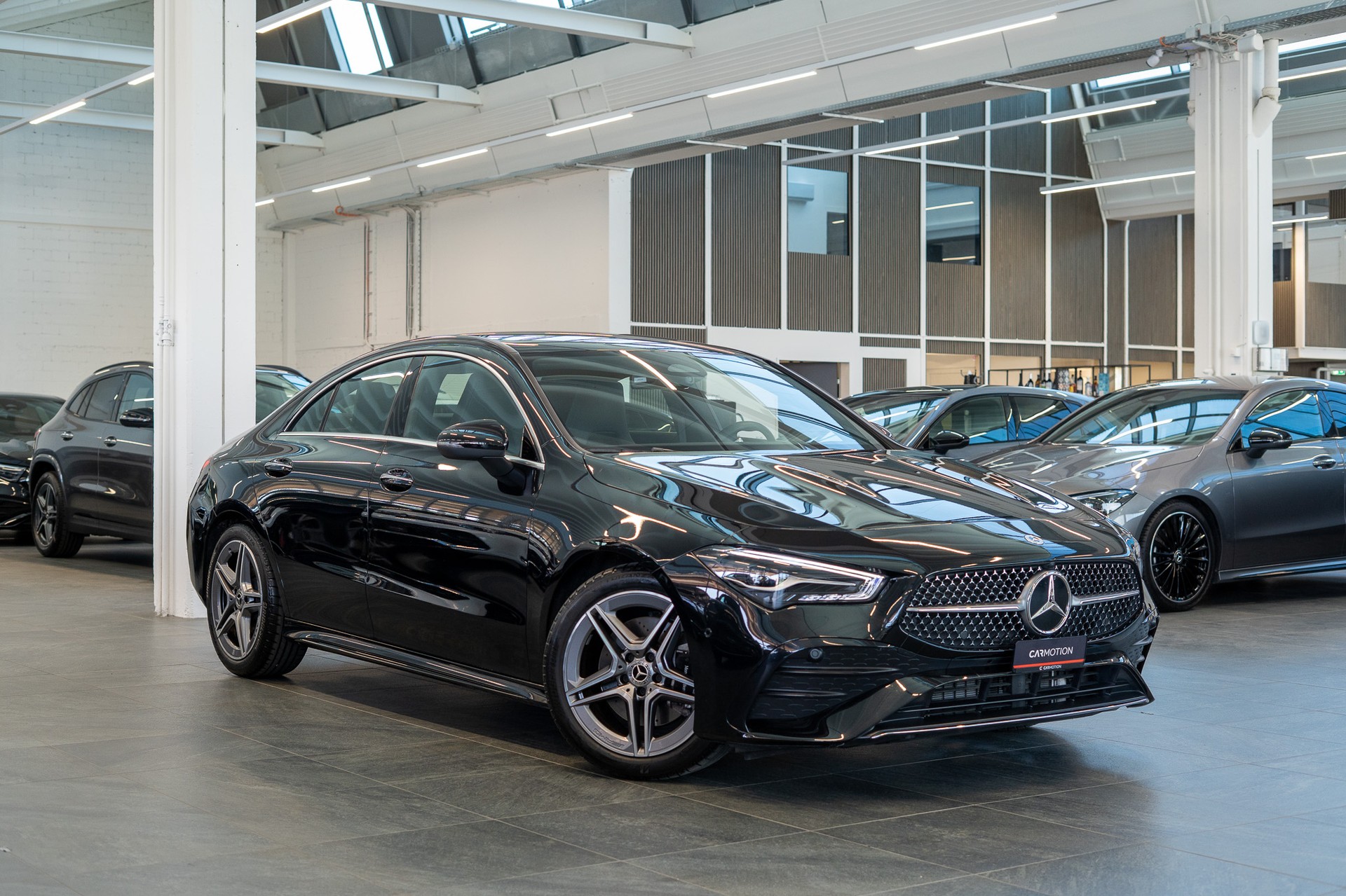 MERCEDES-BENZ CLA 200 AMG Line / Facelift / Rückfahrkamera / Ambientebeleuchtung-showroom-element-2