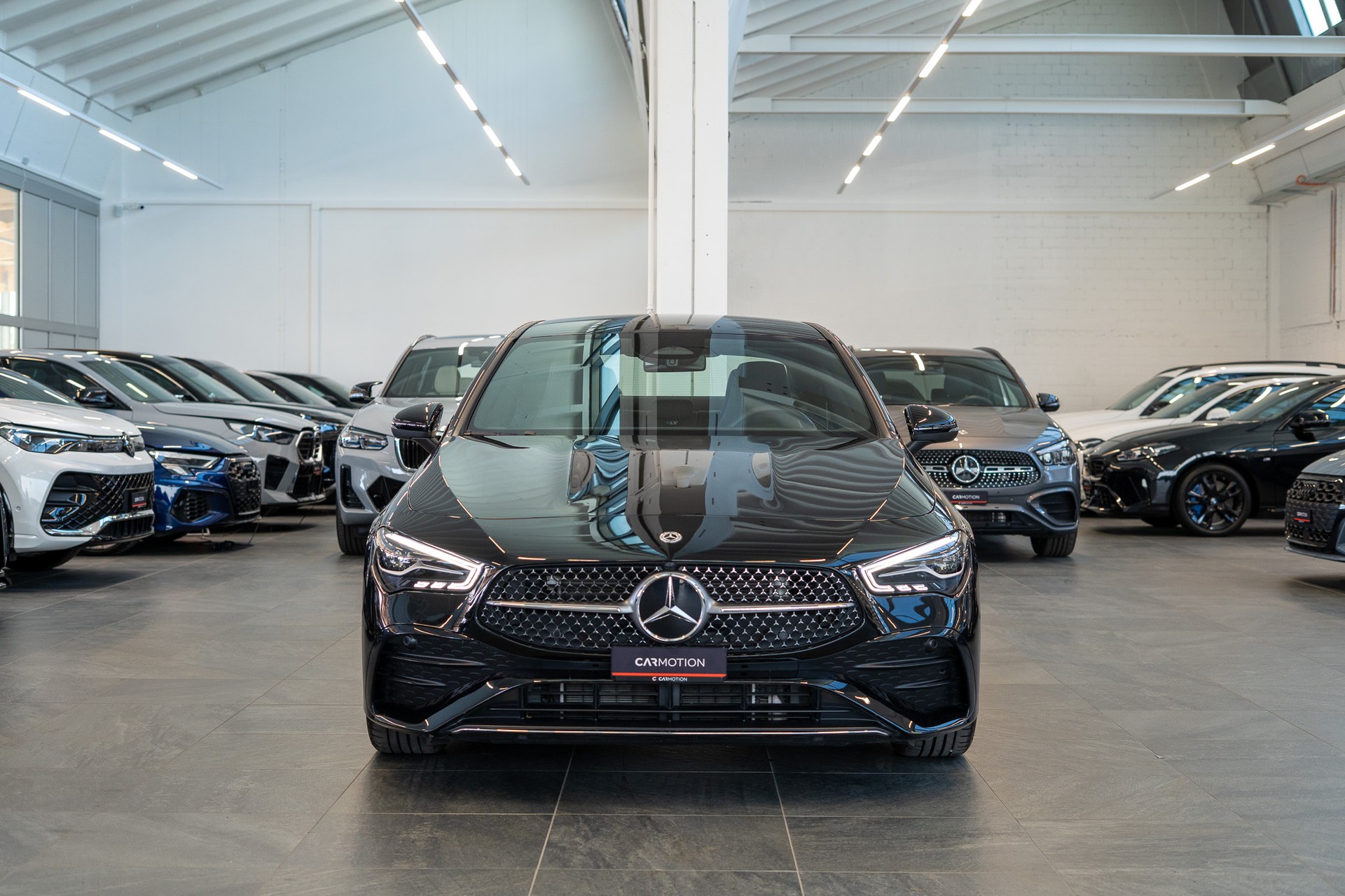 MERCEDES-BENZ CLA 200 AMG Line / Facelift / Rückfahrkamera / Ambientebeleuchtung-showroom-element-1