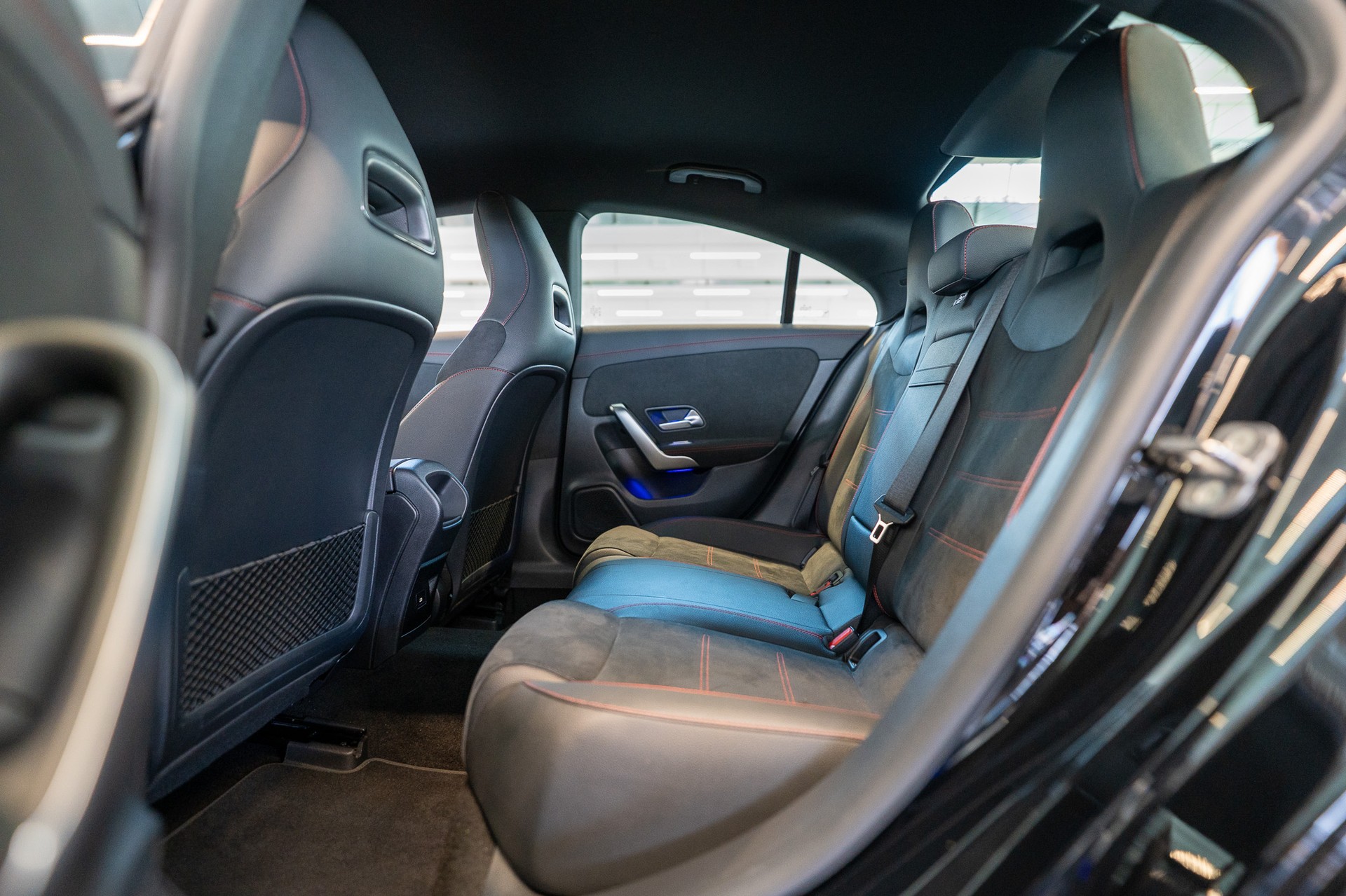 MERCEDES-BENZ CLA 200 AMG Line / Facelift / Rückfahrkamera / Ambientebeleuchtung-image-12