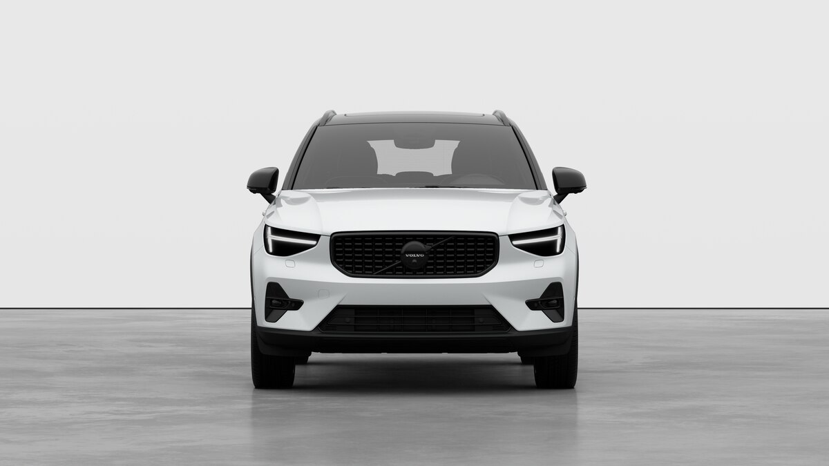 VOLVO XC40 2.0 B4 MH Black Edition-image-4