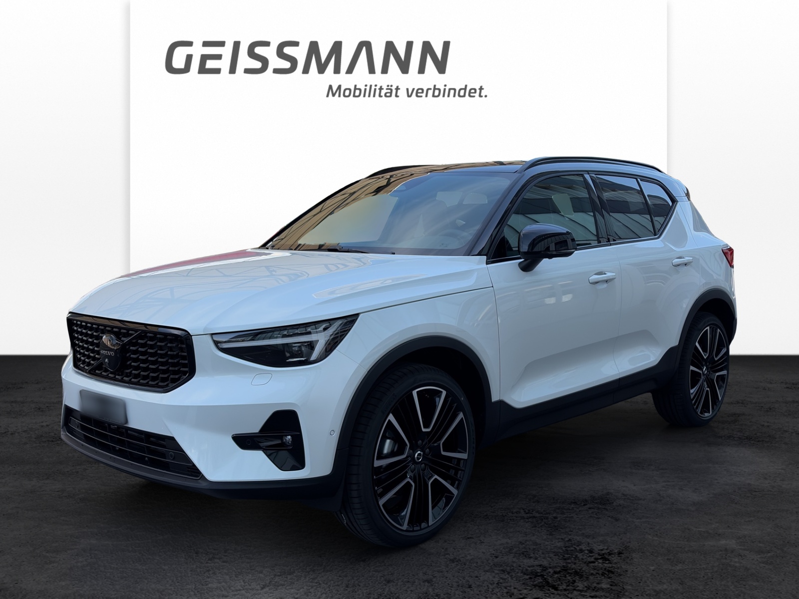 VOLVO XC40 2.0 B4 MH Black Edition