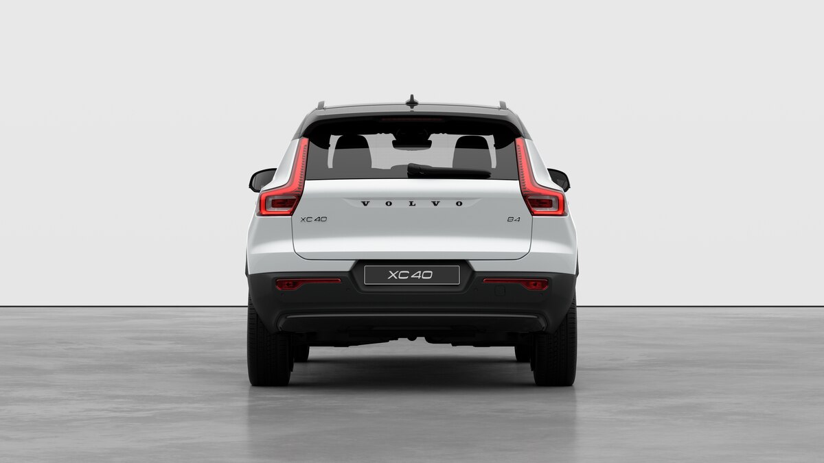 VOLVO XC40 2.0 B4 MH Black Edition-image-5