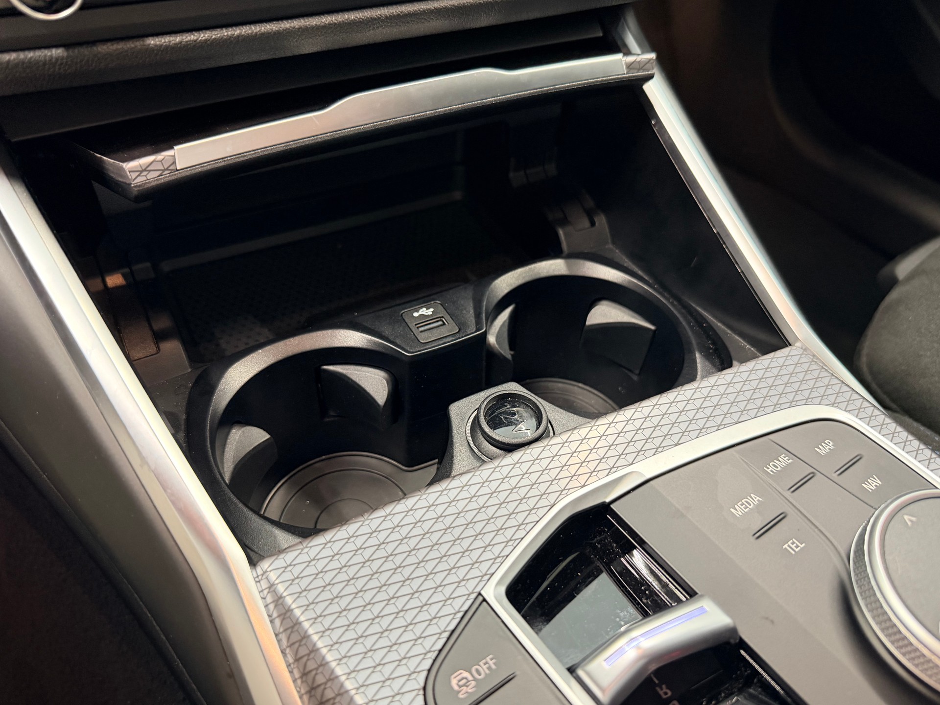 BMW 330i Touring xDrive Steptronic M Sport Pro-image-26