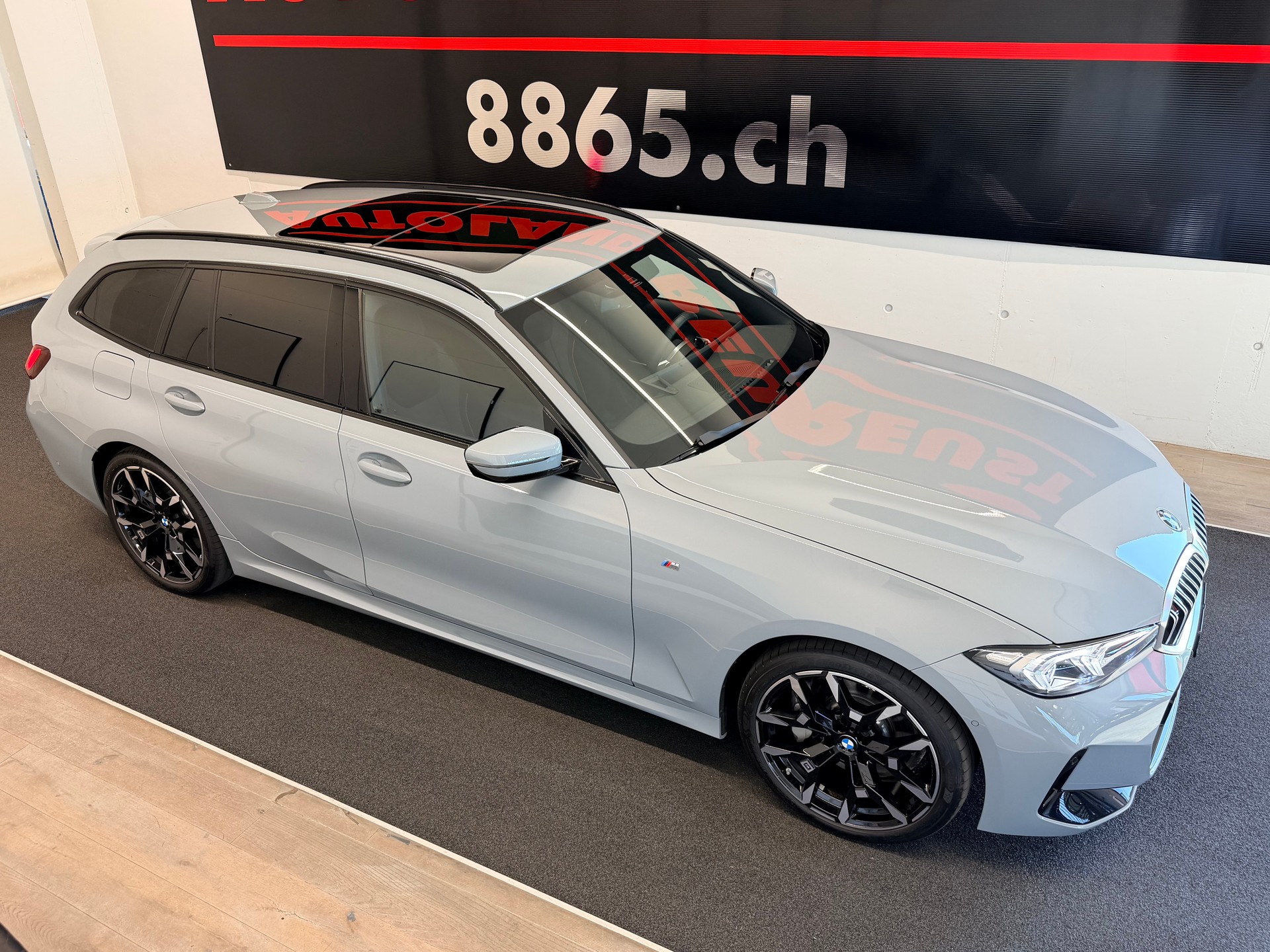 BMW 330i Touring xDrive Steptronic M Sport Pro-image-4
