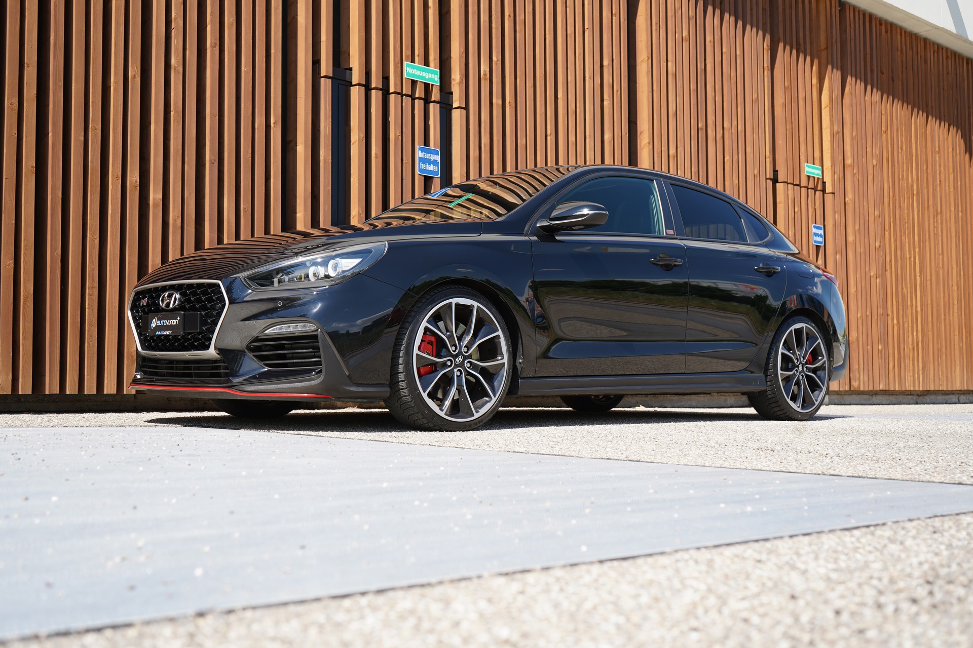 HYUNDAI i30 FASTBACK N 2.0 T-GDi l 275 PS-image-9