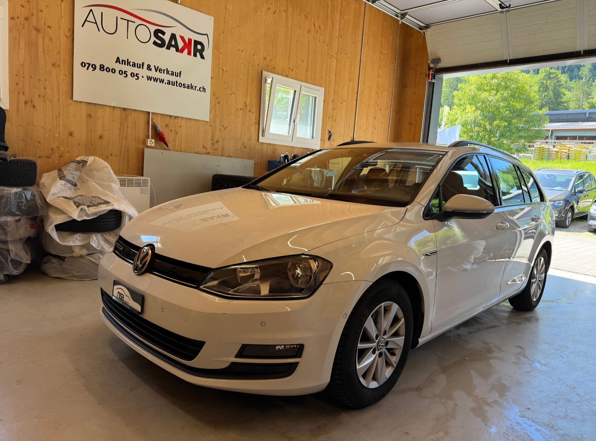 VW Golf Variant 1.0 TSI BlueMotion Comfortline DSG-image-0