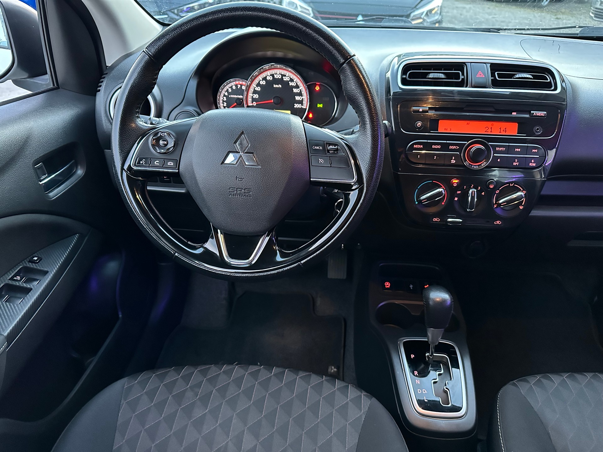 MITSUBISHI Space Star 1.2 CVT Diamond-image-12