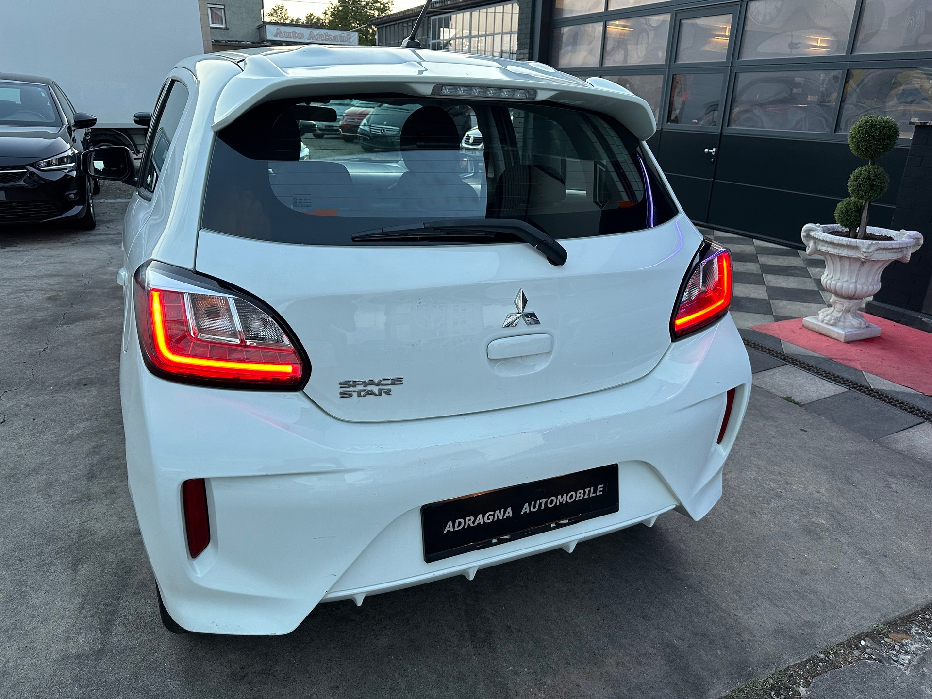 MITSUBISHI Space Star 1.2 CVT Diamond-image-5