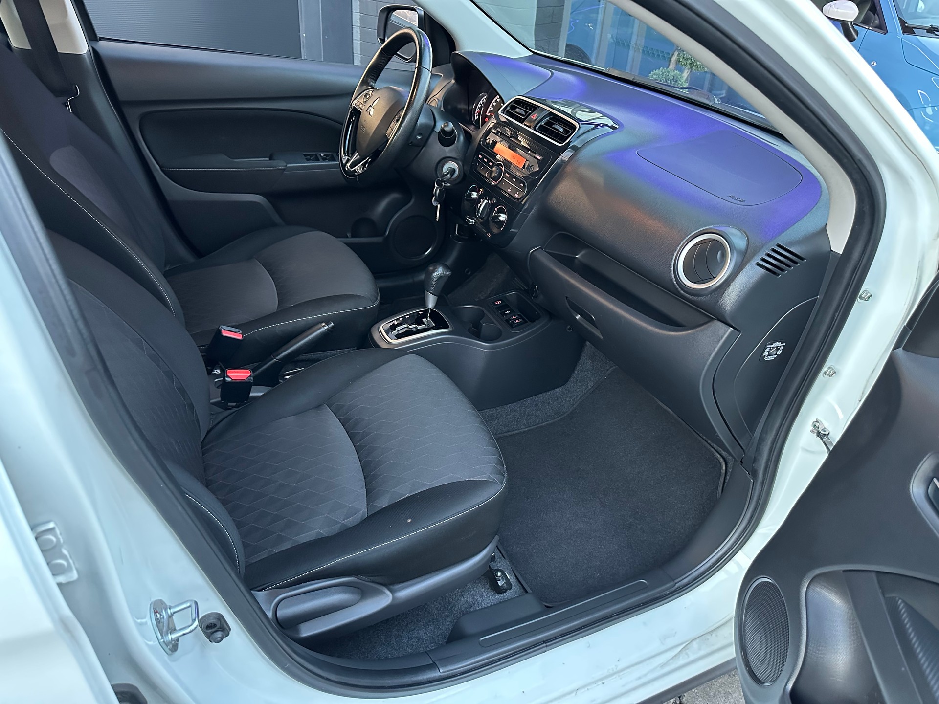 MITSUBISHI Space Star 1.2 CVT Diamond-image-17