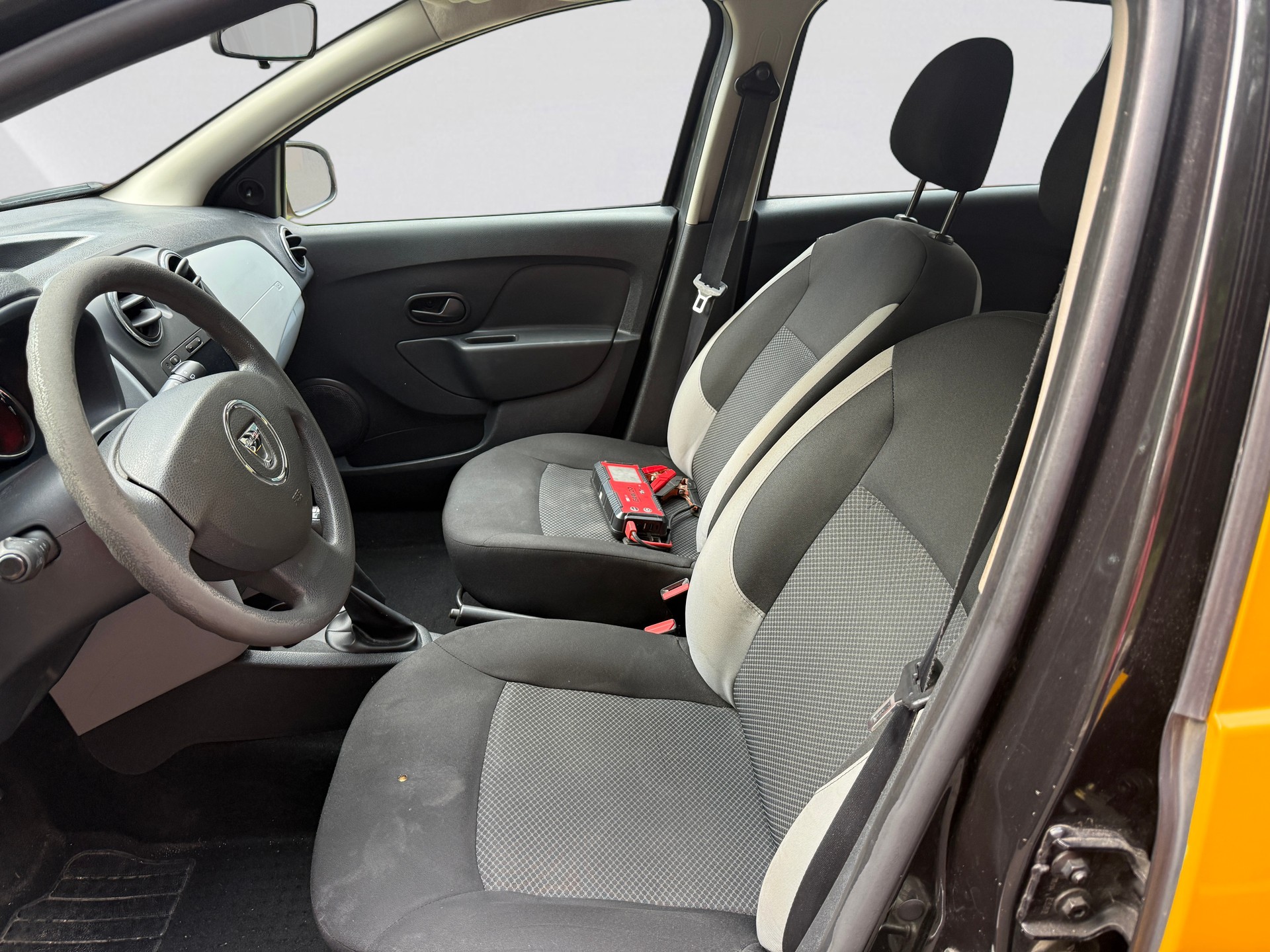 DACIA Sandero 1.2 Ambiance-image-12