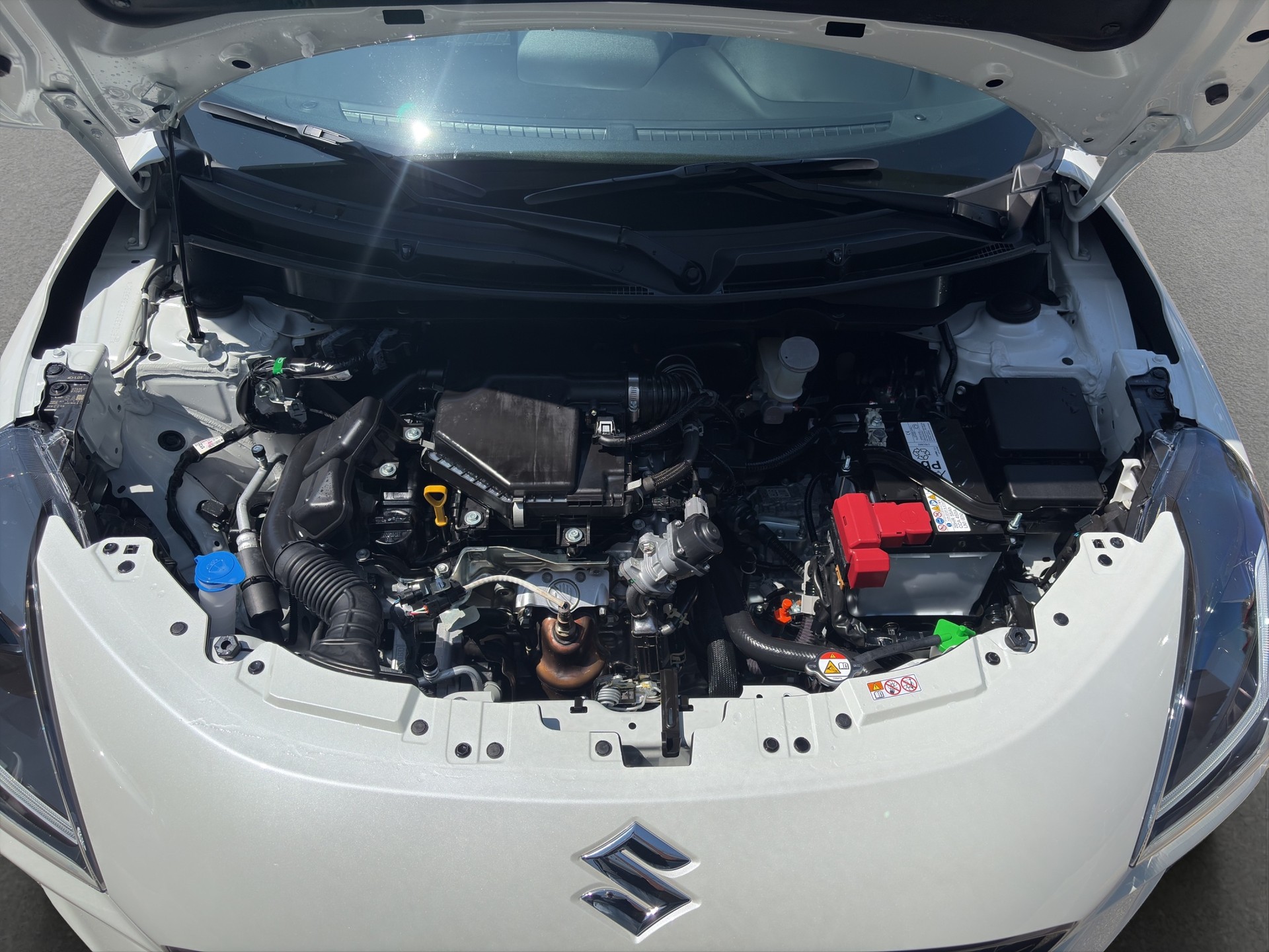 SUZUKI Swift 1.2 Compact Top Hybrid CVT-image-19