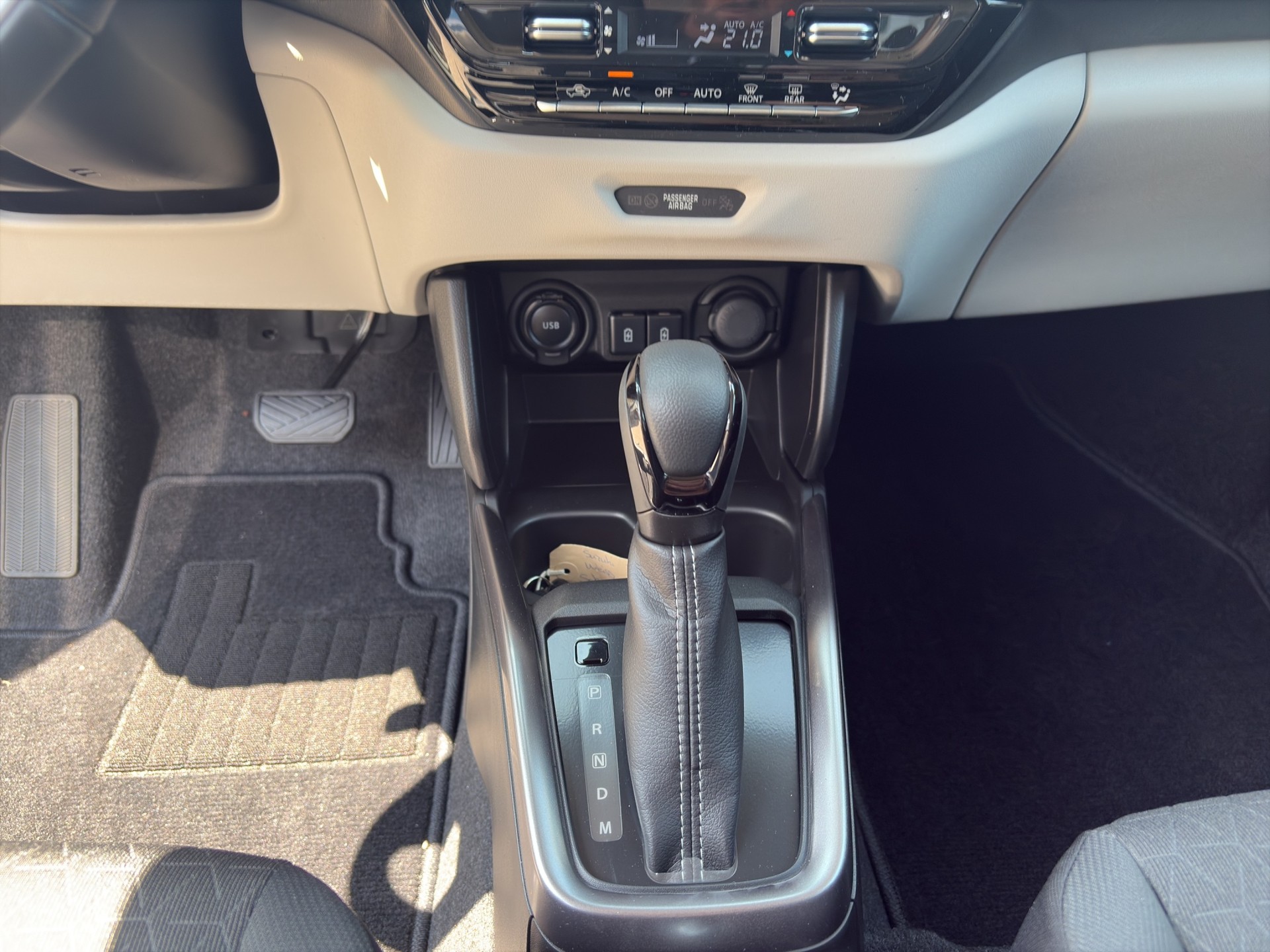 SUZUKI Swift 1.2 Compact Top Hybrid CVT-image-11
