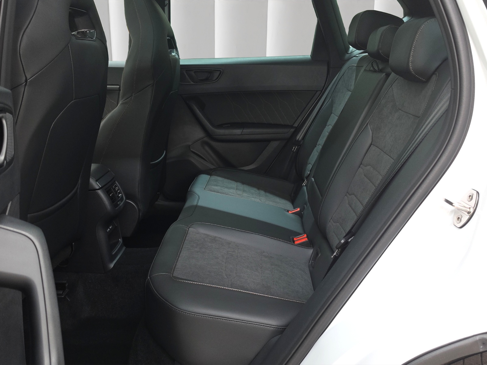 CUPRA Ateca 2.0 TSI VZ 4Drive DSG-image-13