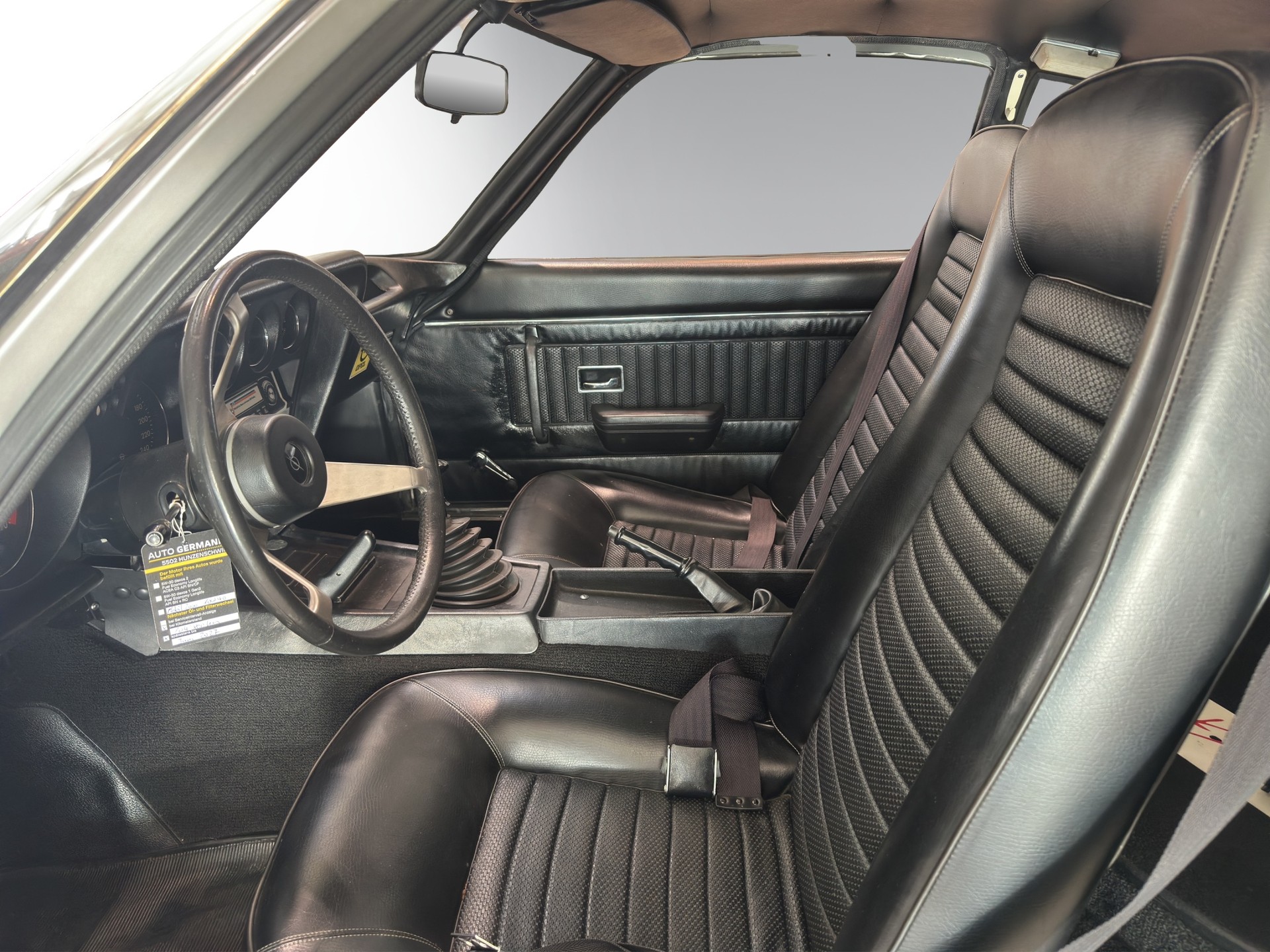 OPEL 1900 GT-image-9