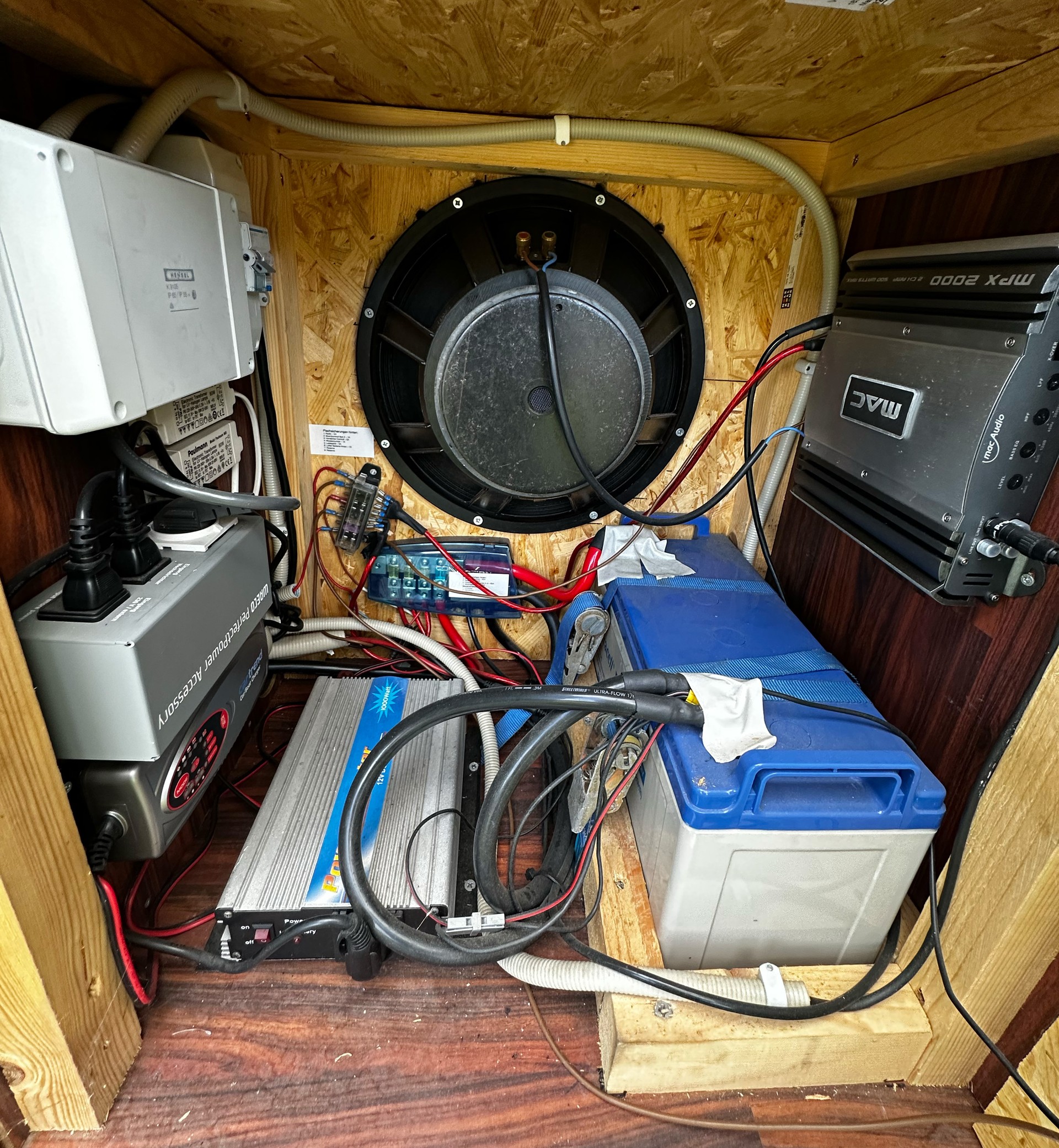 MERCEDES-BENZ M102.945-image-16