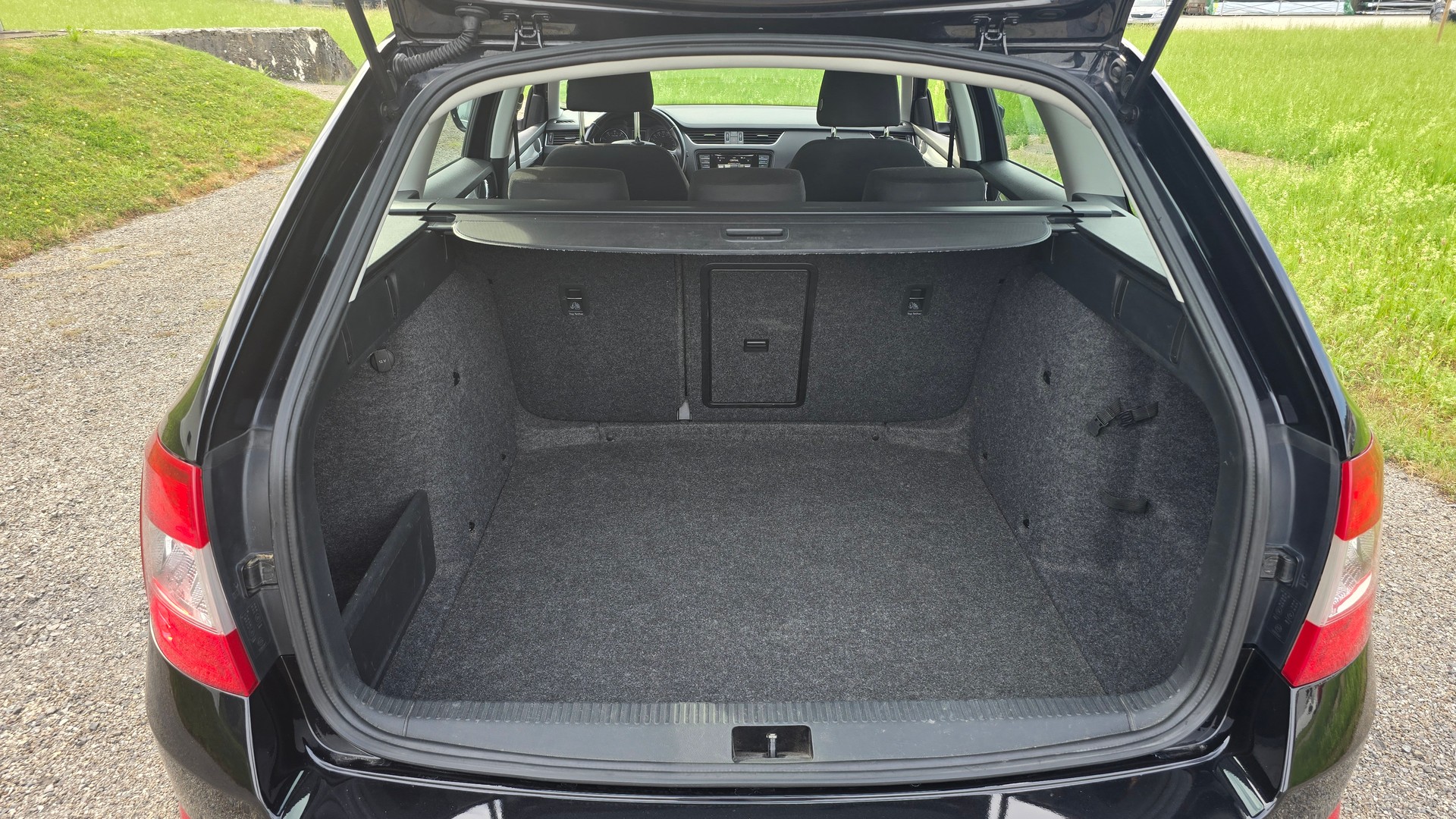 SKODA 1.8 TSI Elegance 4x4 DSG-image-6