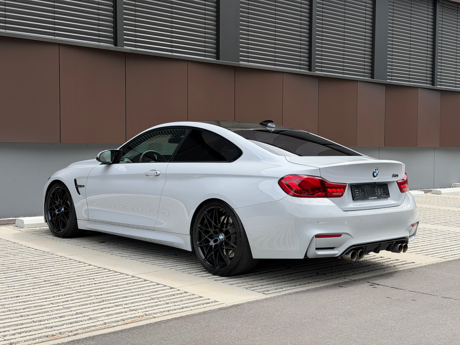 BMW M4 Coupé DKG *Stage2-Turbolader* *Titan-Auspuffanlage*-image-3
