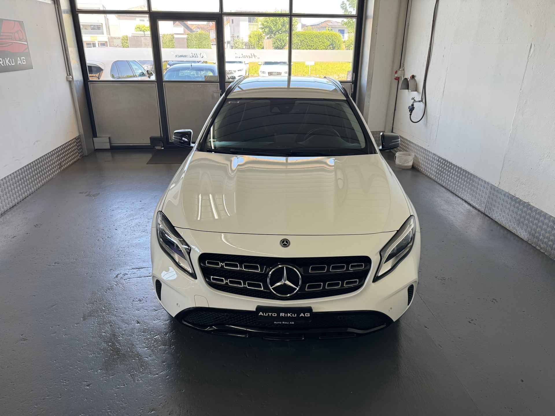 MERCEDES-BENZ GLA 200 Night Star 7G-DCT-image-5
