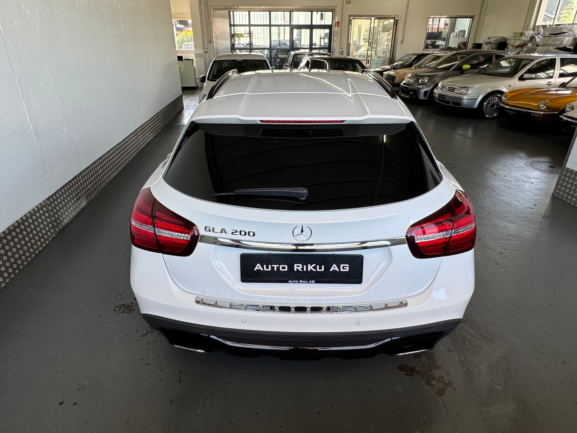 MERCEDES-BENZ GLA 200 Night Star 7G-DCT-image-11