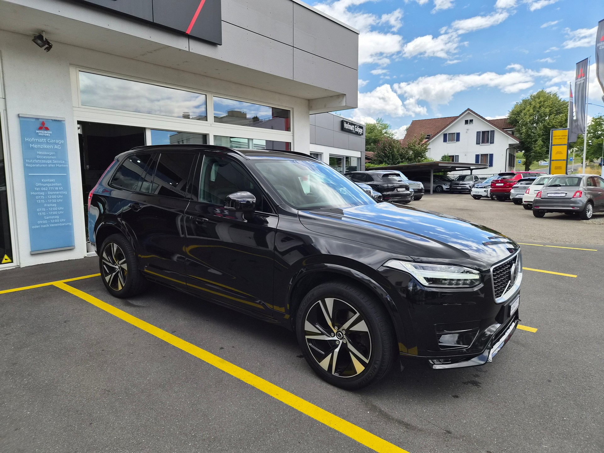 VOLVO XC90 B5 Diesel Mild Hybrid AWD R-Design Geartronic-image-4