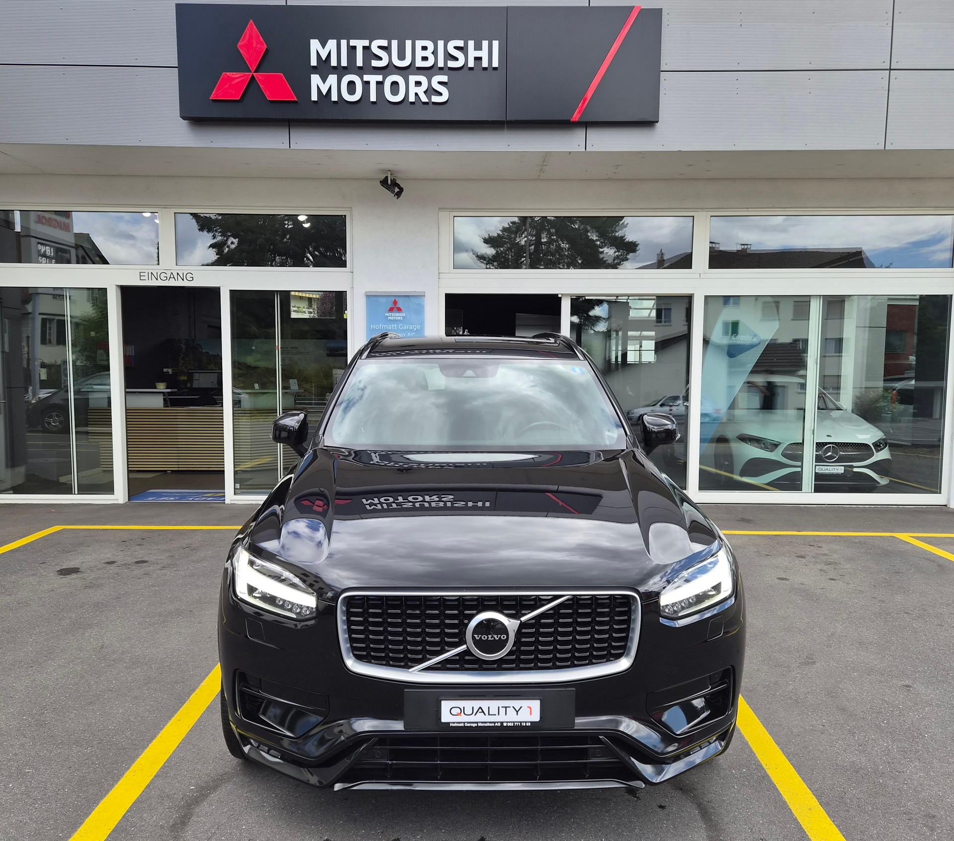 VOLVO XC90 B5 Diesel Mild Hybrid AWD R-Design Geartronic-image-0