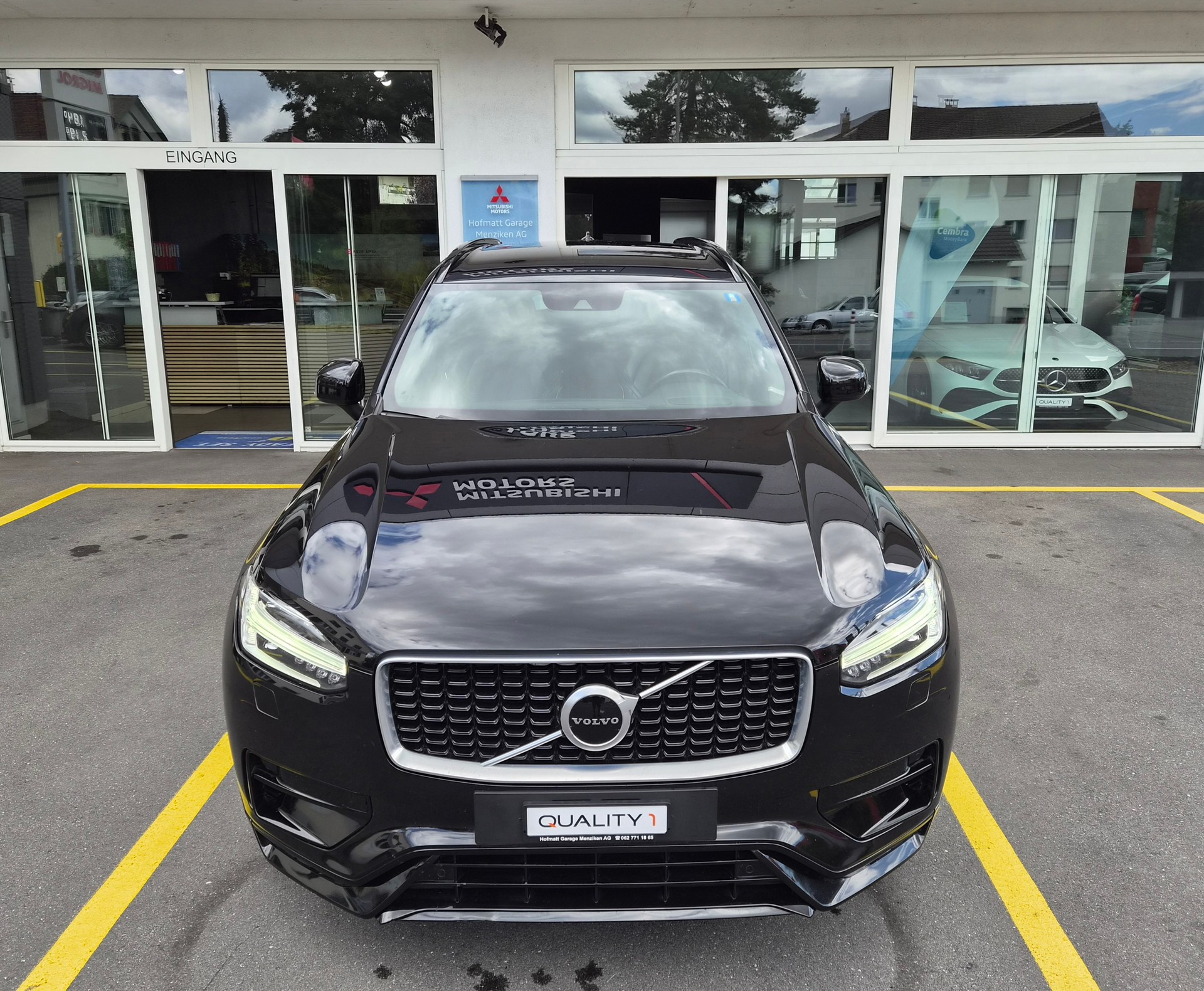 VOLVO XC90 B5 Diesel Mild Hybrid AWD R-Design Geartronic-image-1
