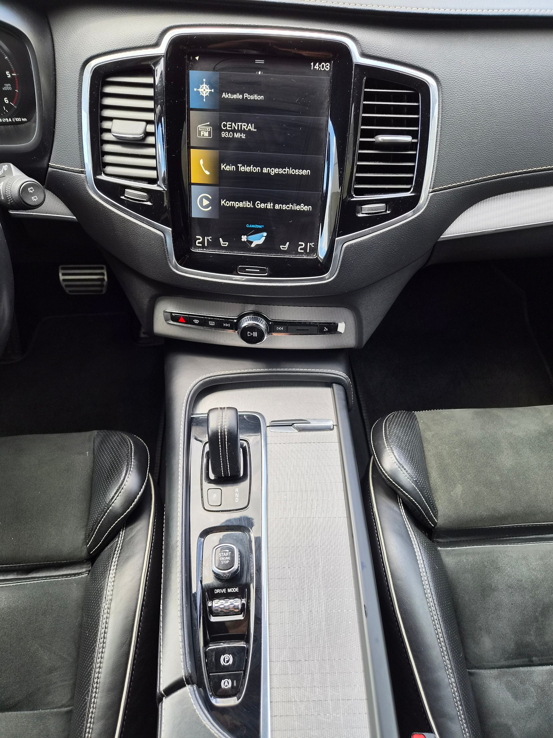 VOLVO XC90 B5 Diesel Mild Hybrid AWD R-Design Geartronic-image-12