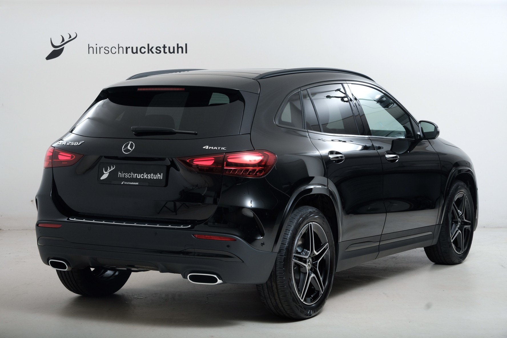 MERCEDES-BENZ GLA 250 4Matic 8G-DCT Swiss Star-image-3