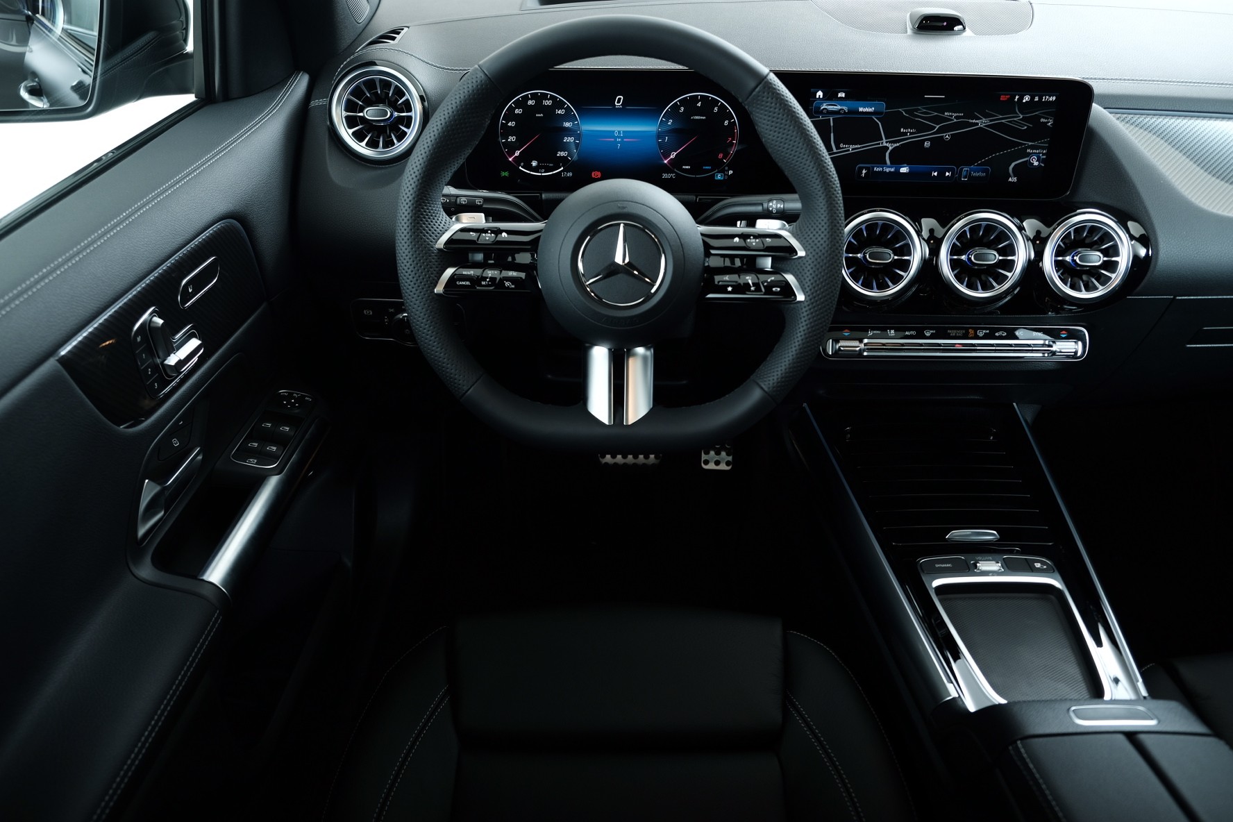 MERCEDES-BENZ GLA 250 4Matic 8G-DCT Swiss Star-image-6