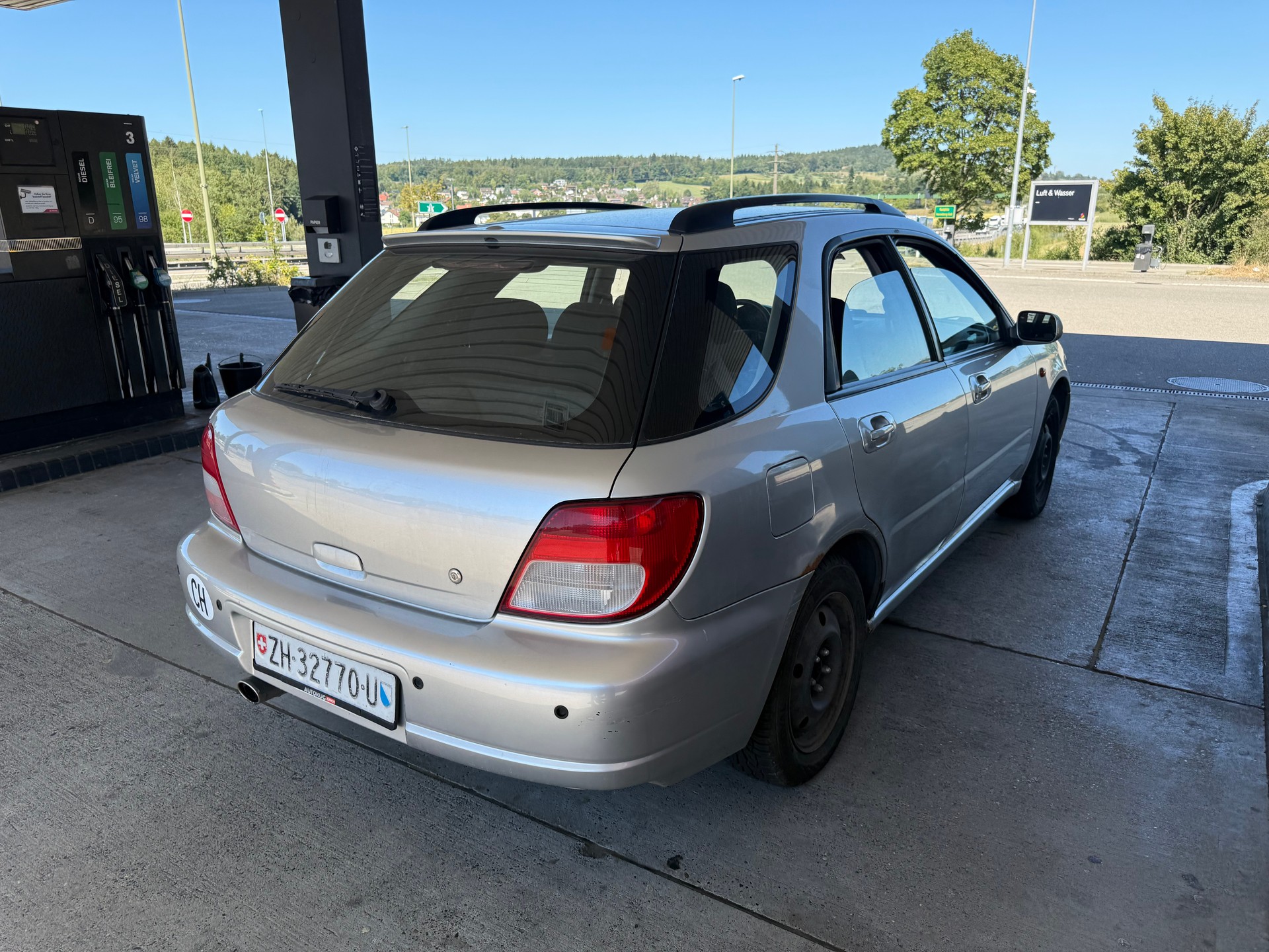 SUBARU Impreza 2.0-image-7