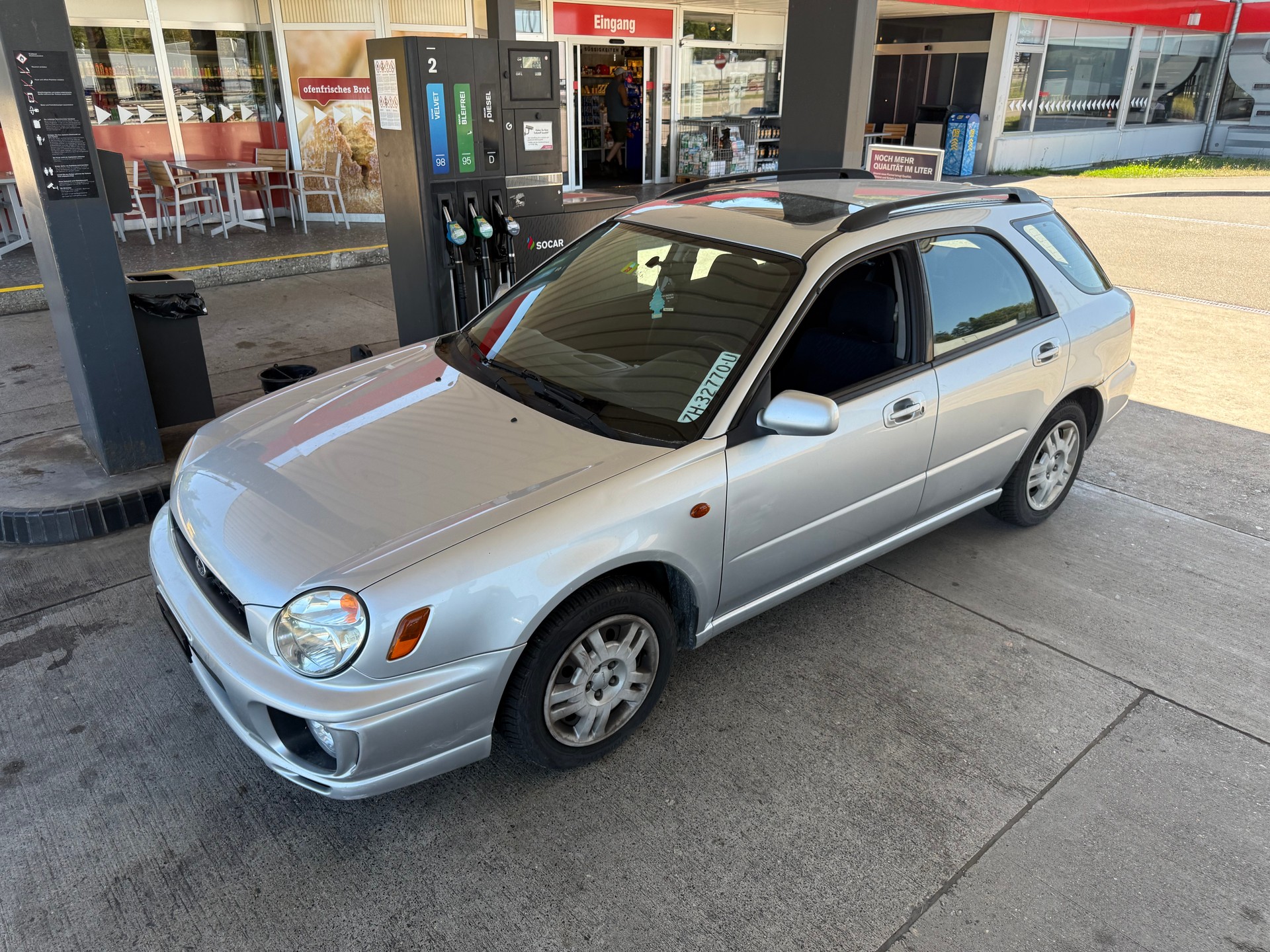 SUBARU Impreza 2.0-image-1