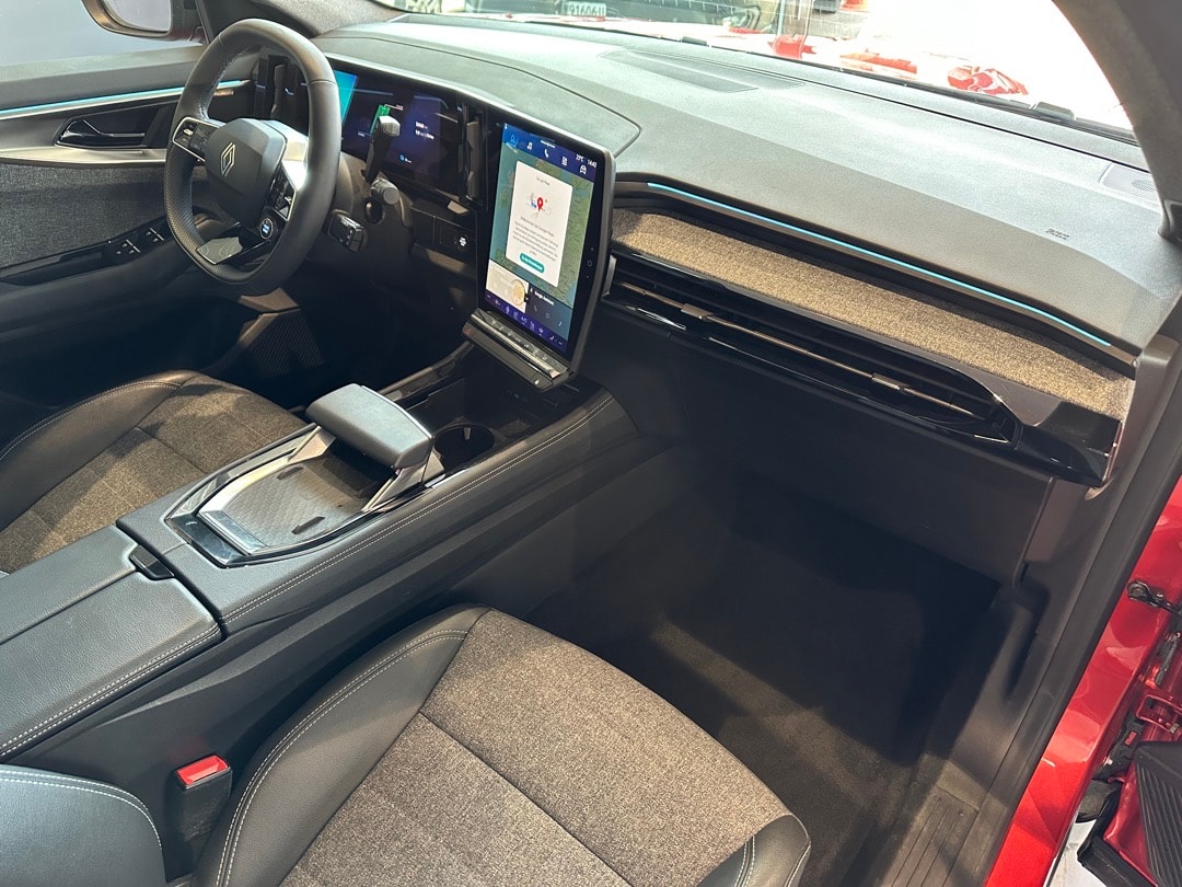 RENAULT Espace 1.2 E-Tech 200 Techno 7-Sitze-image-19